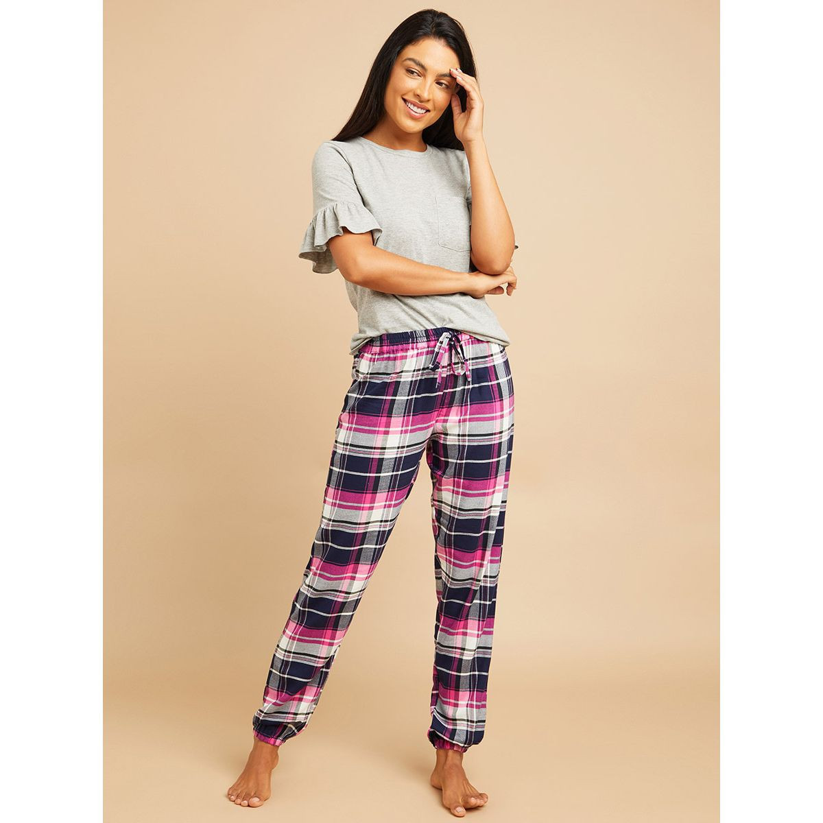 طقم بيجاما من ( تيشيرت باكمام كشكش + بنطال ) من ستايلي-women-clothing-nightwear-pyjamas-longsets-image-1