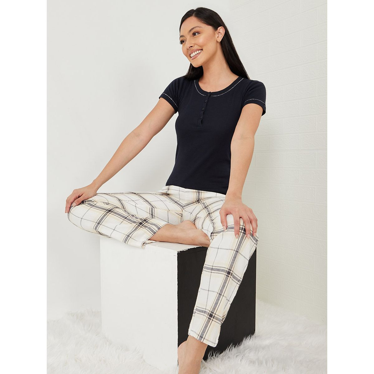 Styli Solid Placket T-shirt and Checked Straight Leg Pyjama Set-women-clothing-nightwear-pyjamas-longsets-image-7