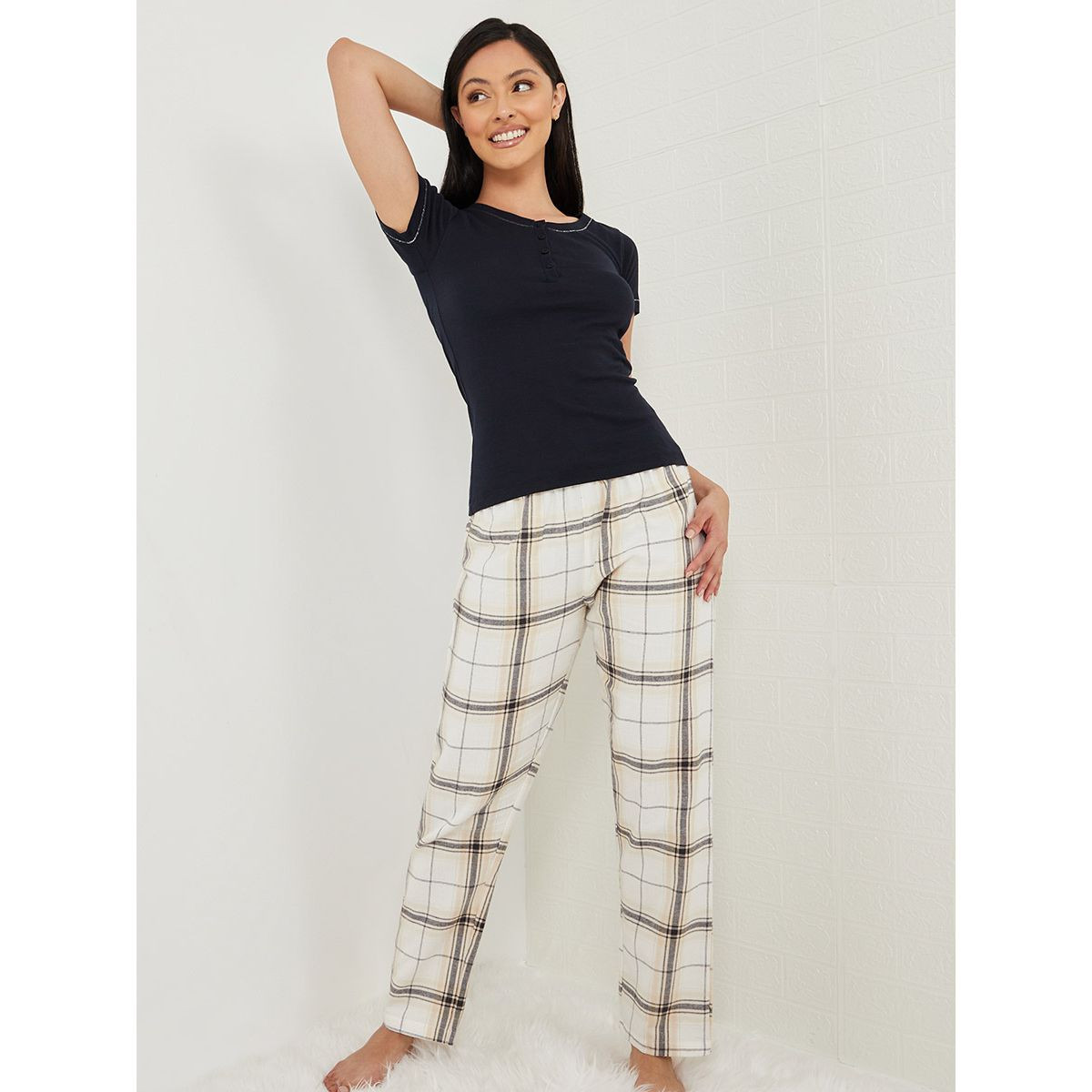 Styli Solid Placket T-shirt and Checked Straight Leg Pyjama Set-women-clothing-nightwear-pyjamas-longsets-image-6
