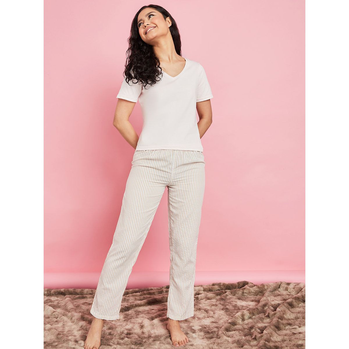 Styli Solid V Neck T-shirt and Cotton Seer Sucker Stripe Straight Leg Pyjama Set-women-clothing-nightwear-pyjamas-longsets-image-2