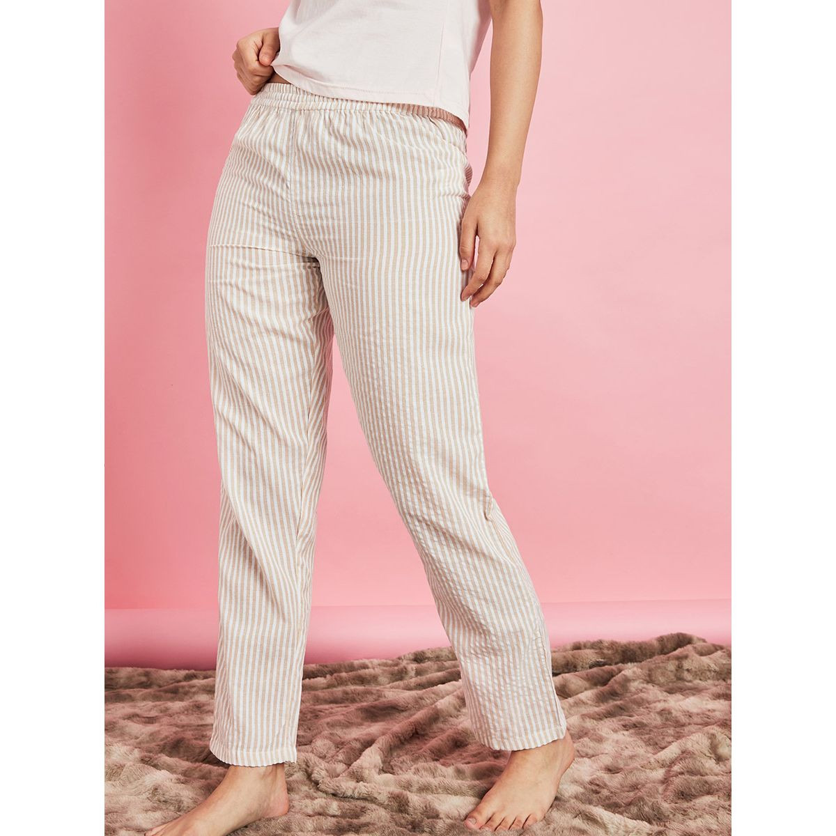 Styli Solid V Neck T-shirt and Cotton Seer Sucker Stripe Straight Leg Pyjama Set-women-clothing-nightwear-pyjamas-longsets-image-4