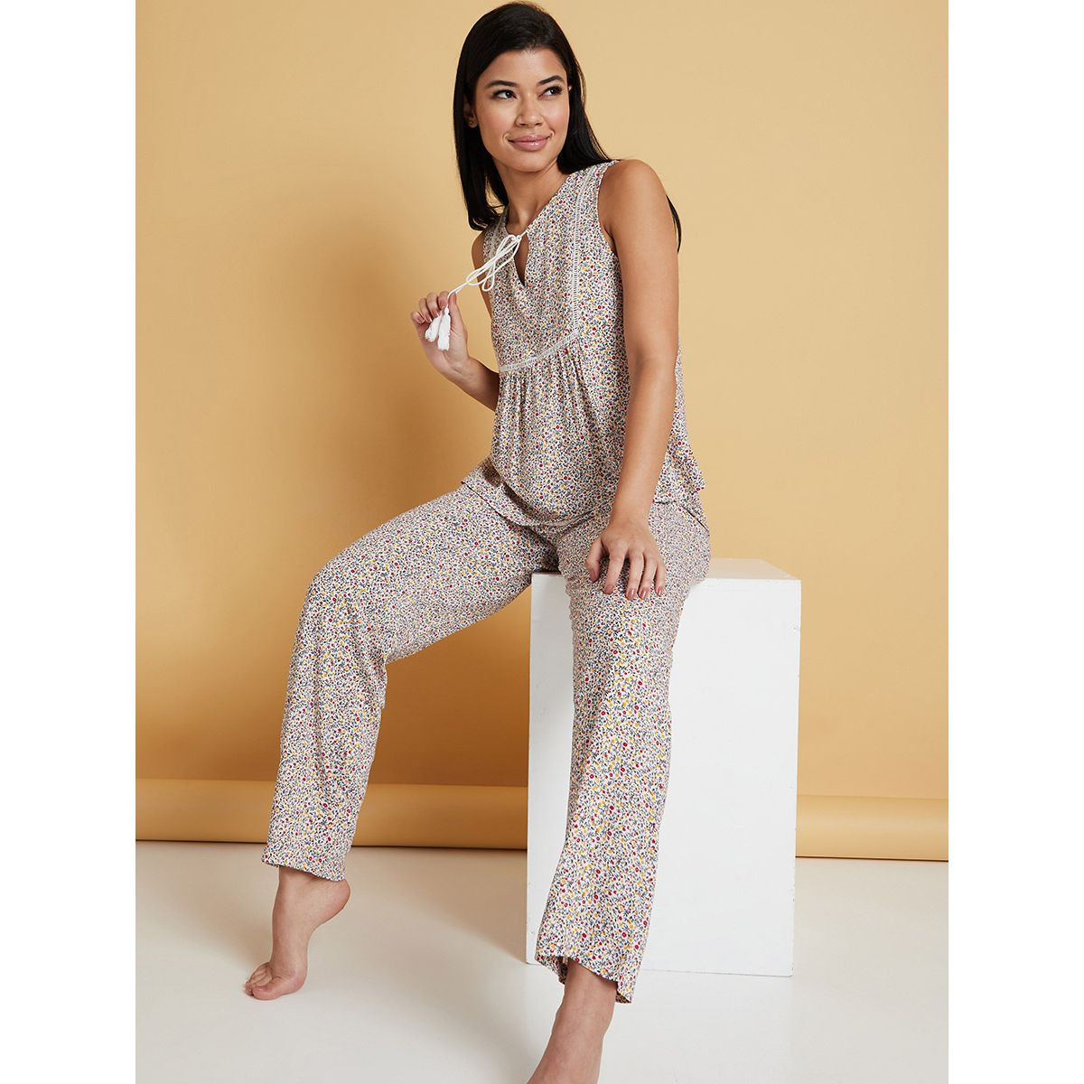 طقم بيجاما من ( بلوزة + بنطال )-women-clothing-nightwear-pyjamas-longsets-image-1