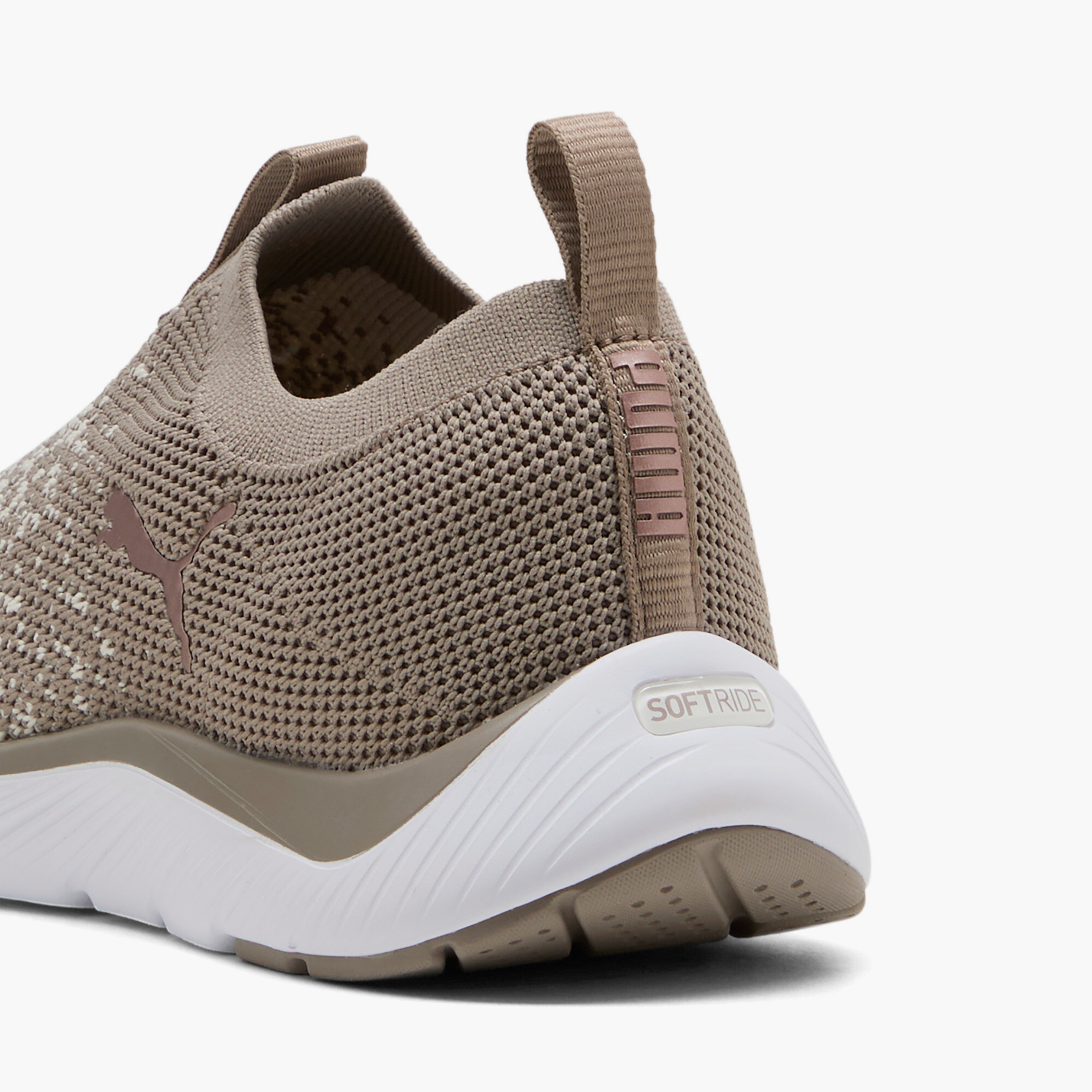 حذاء رياضي للنساء سوفت رايد ريمي سهل الارتداء من بوما-sports-women-shoes-image-3