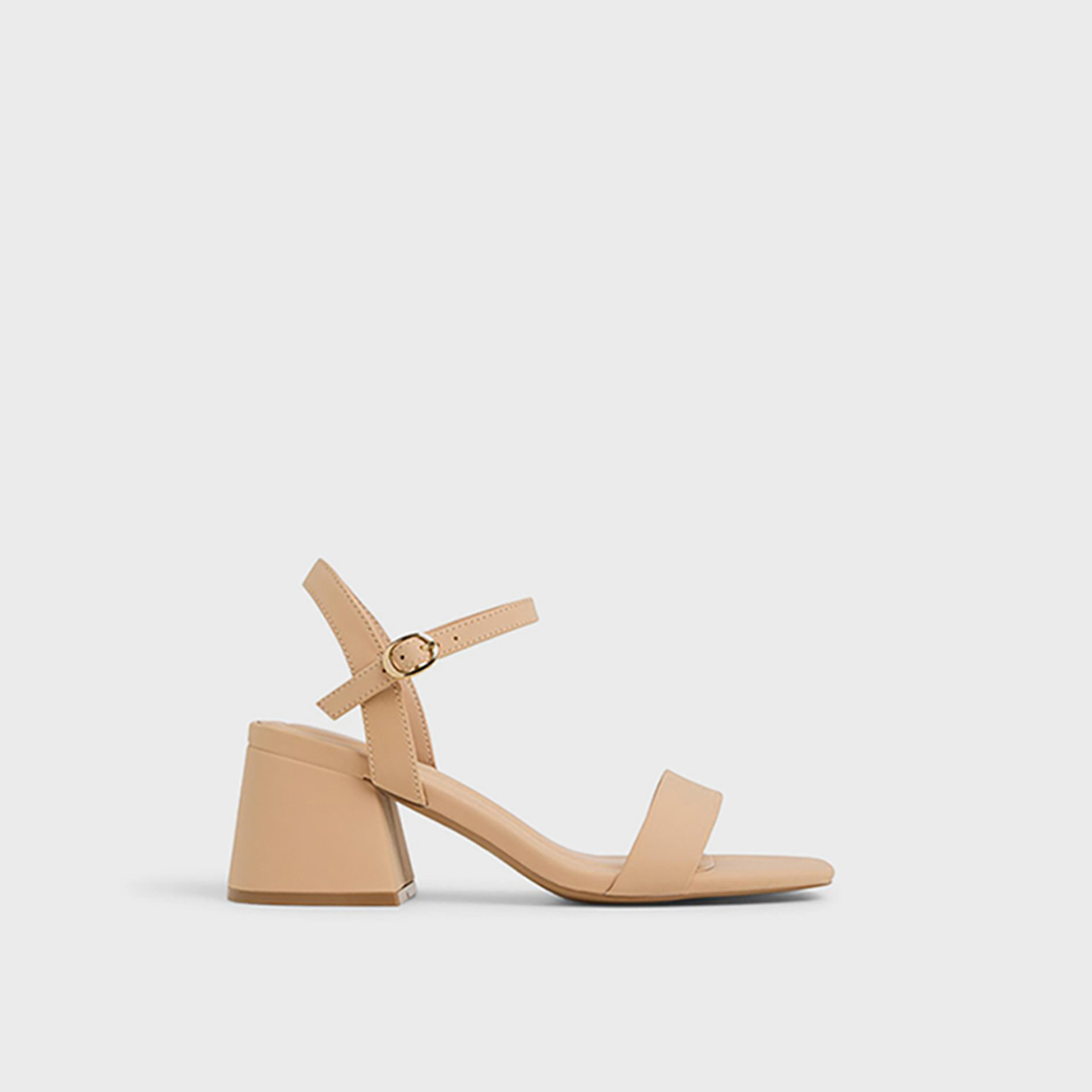 كول ات سبرينغ - حذاء بكعب سميك بإبزيم للنساء | 30CHARLIEE-women-shoes-heels-image-1