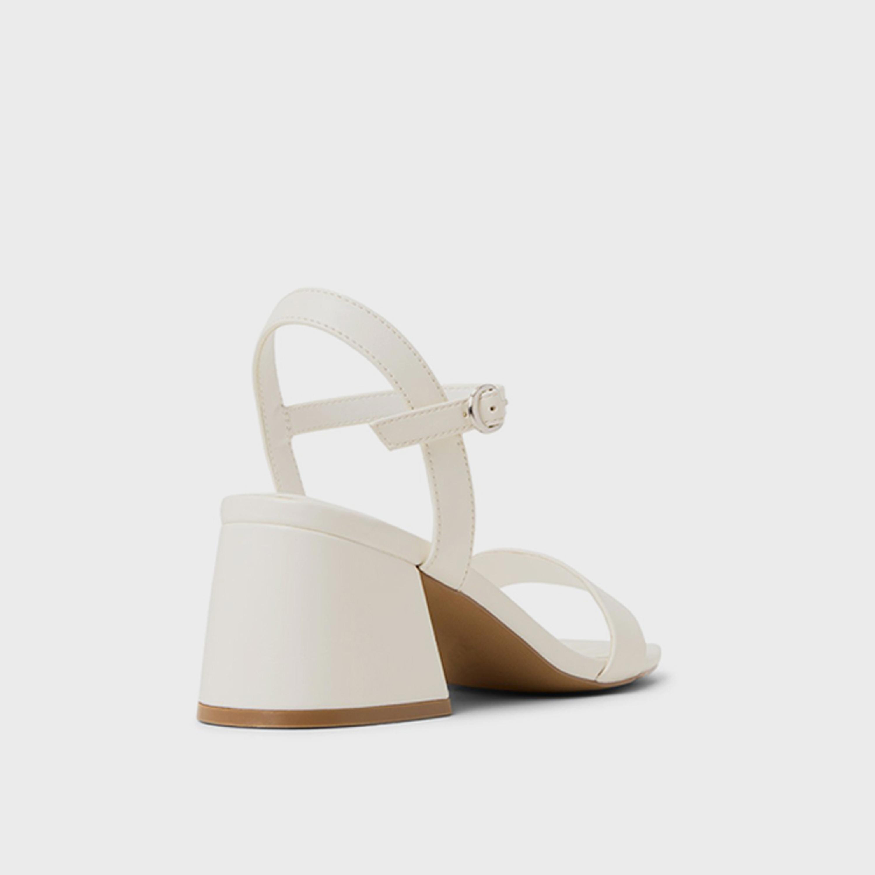 كول ات سبرينغ - حذاء بكعب سميك بإبزيم للنساء | 30CHARLIEE-women-shoes-heels-image-10