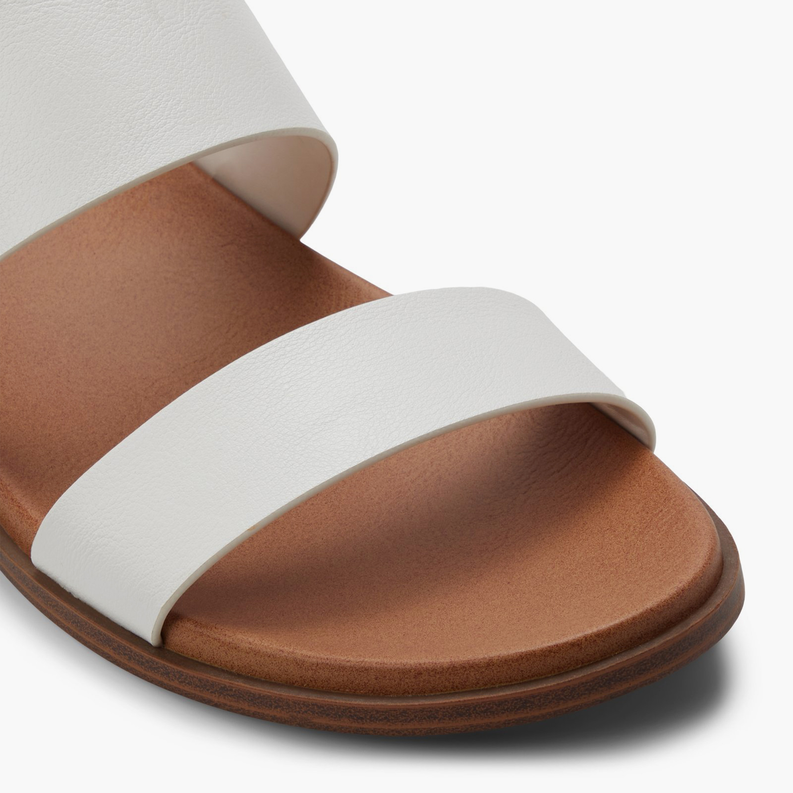 كول ات سبرينغ - صندل ديرست نسائي مسطح بإبزيم | 30DEAREST-women-shoes-sandals-flats-image-2