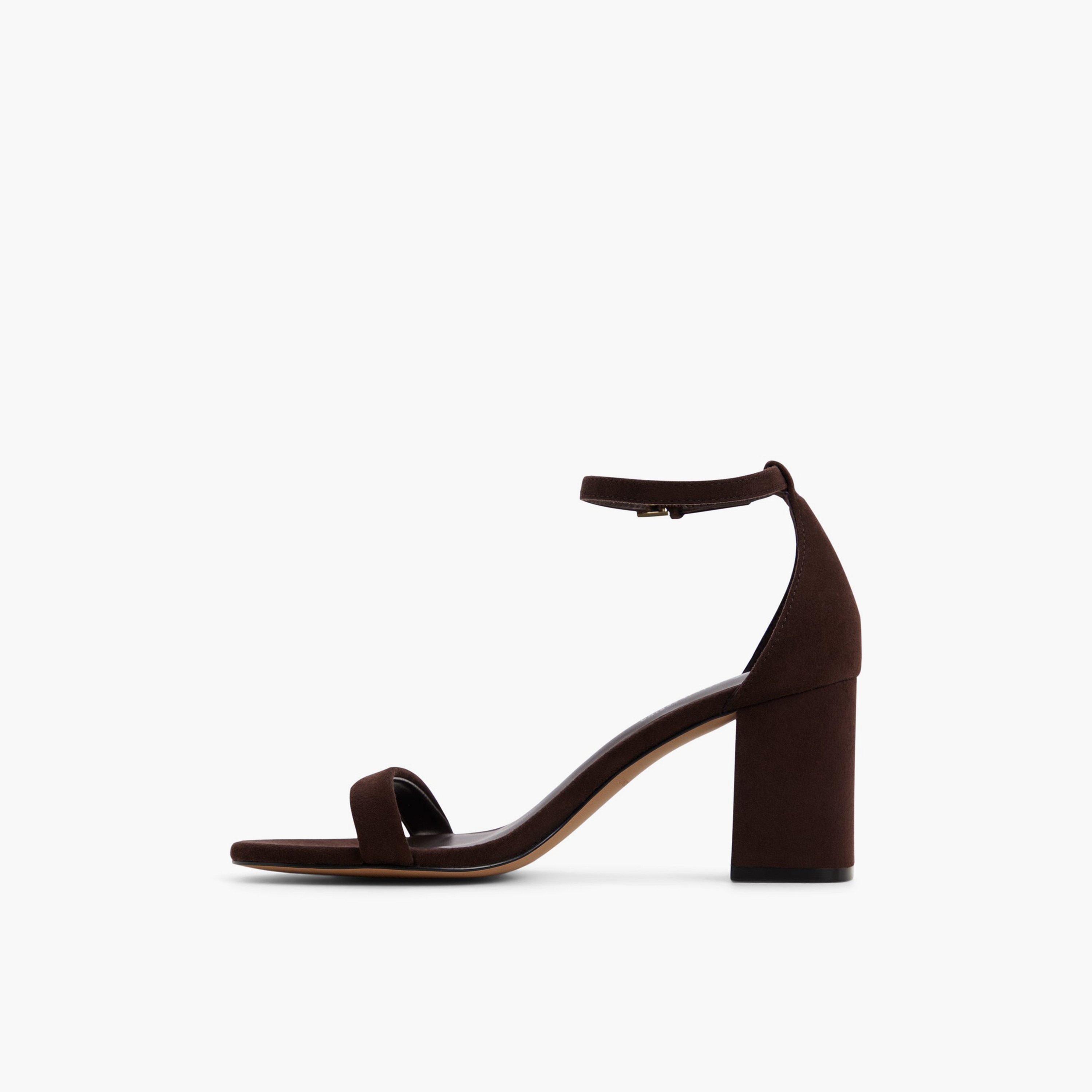 كول ات سبرينغ - حذاء إليانا بكعب عريض وحزام بإبزيم للنساء | 30ELIANAA-women-shoes-sandals-heeled-image-4
