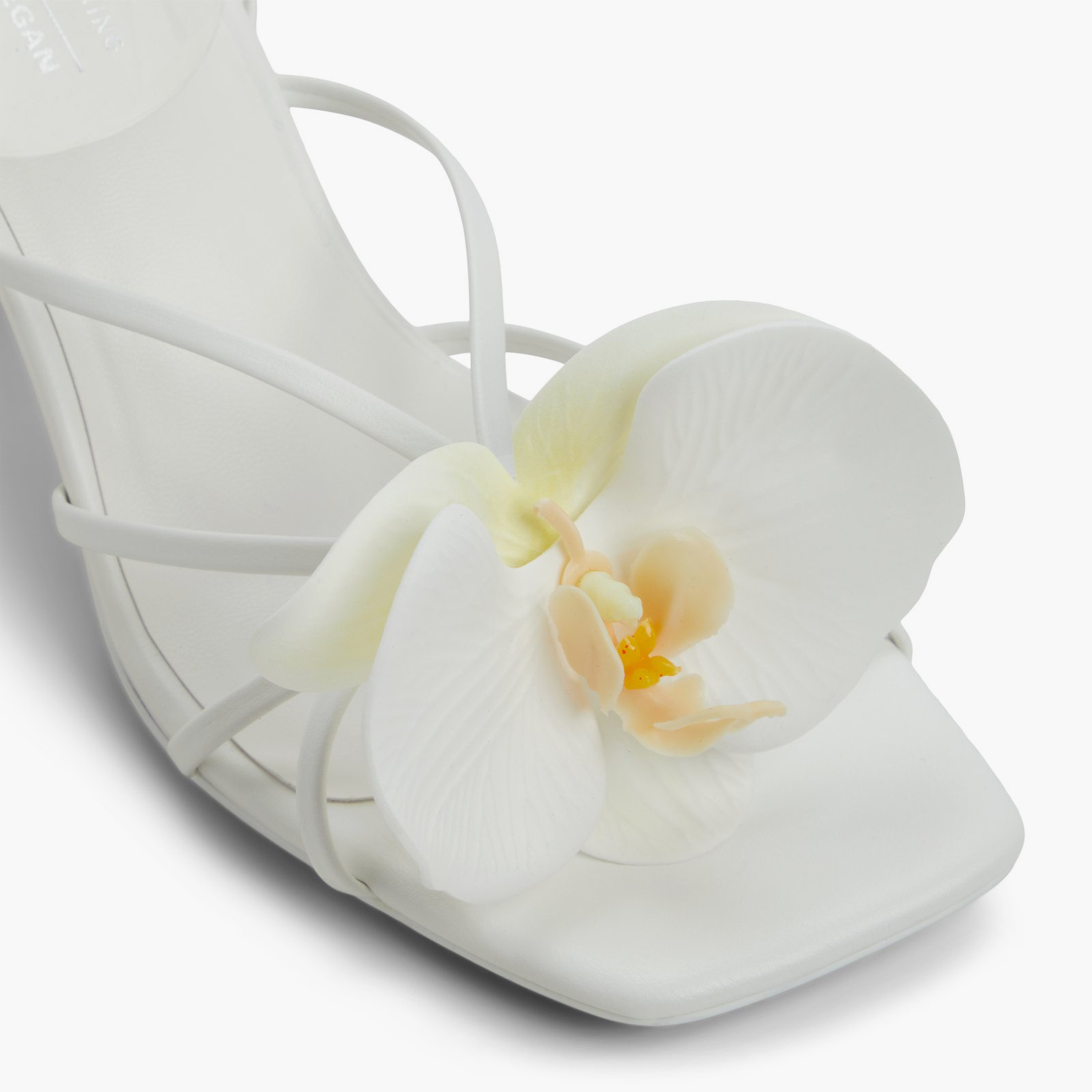 كول ات سبرينغ- صندل نسائي برباط وحزام واسع | 30FLOURISH-women-shoes-sandals-heeled-image-7