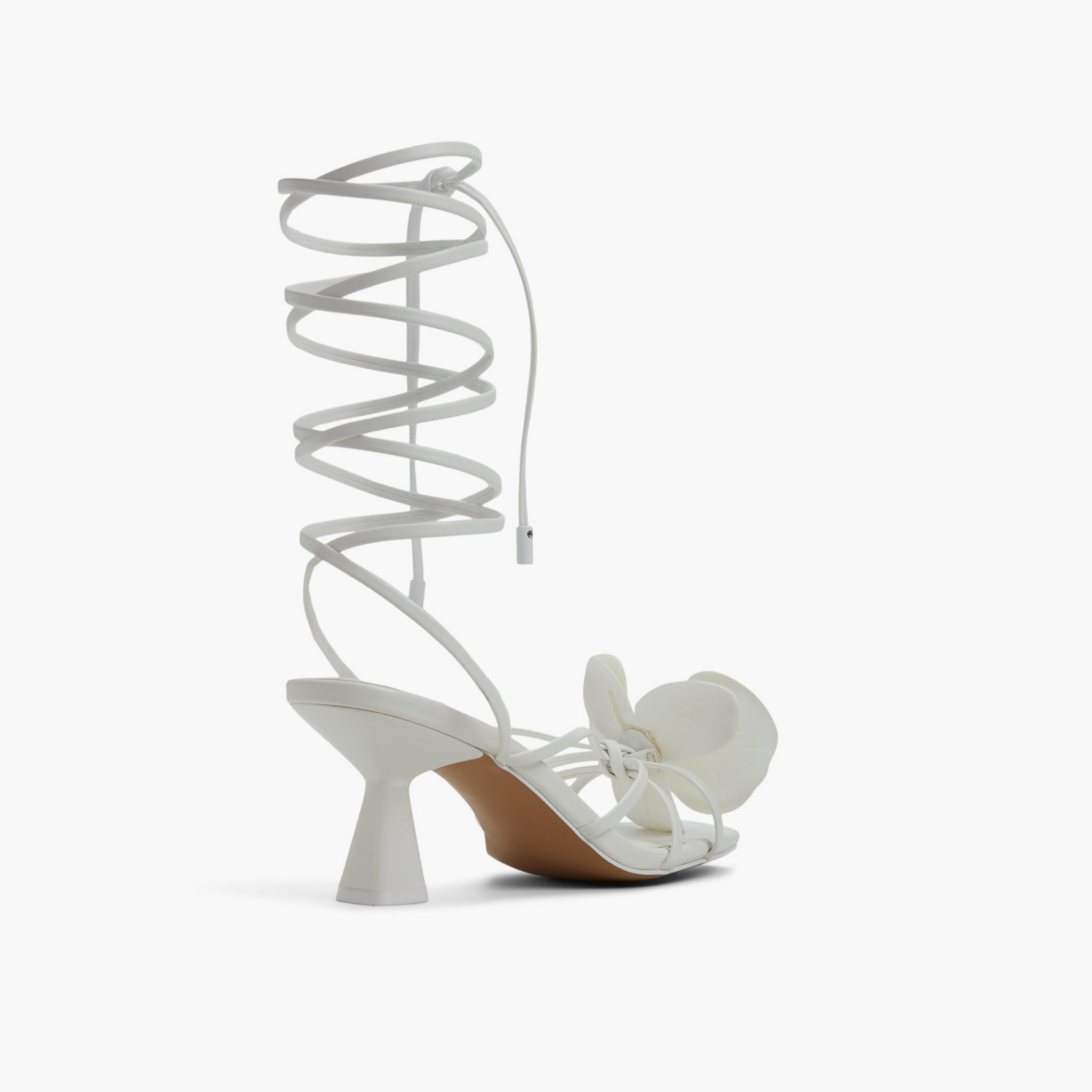 كول ات سبرينغ- صندل نسائي برباط وحزام واسع | 30FLOURISH-women-shoes-sandals-heeled-image-10