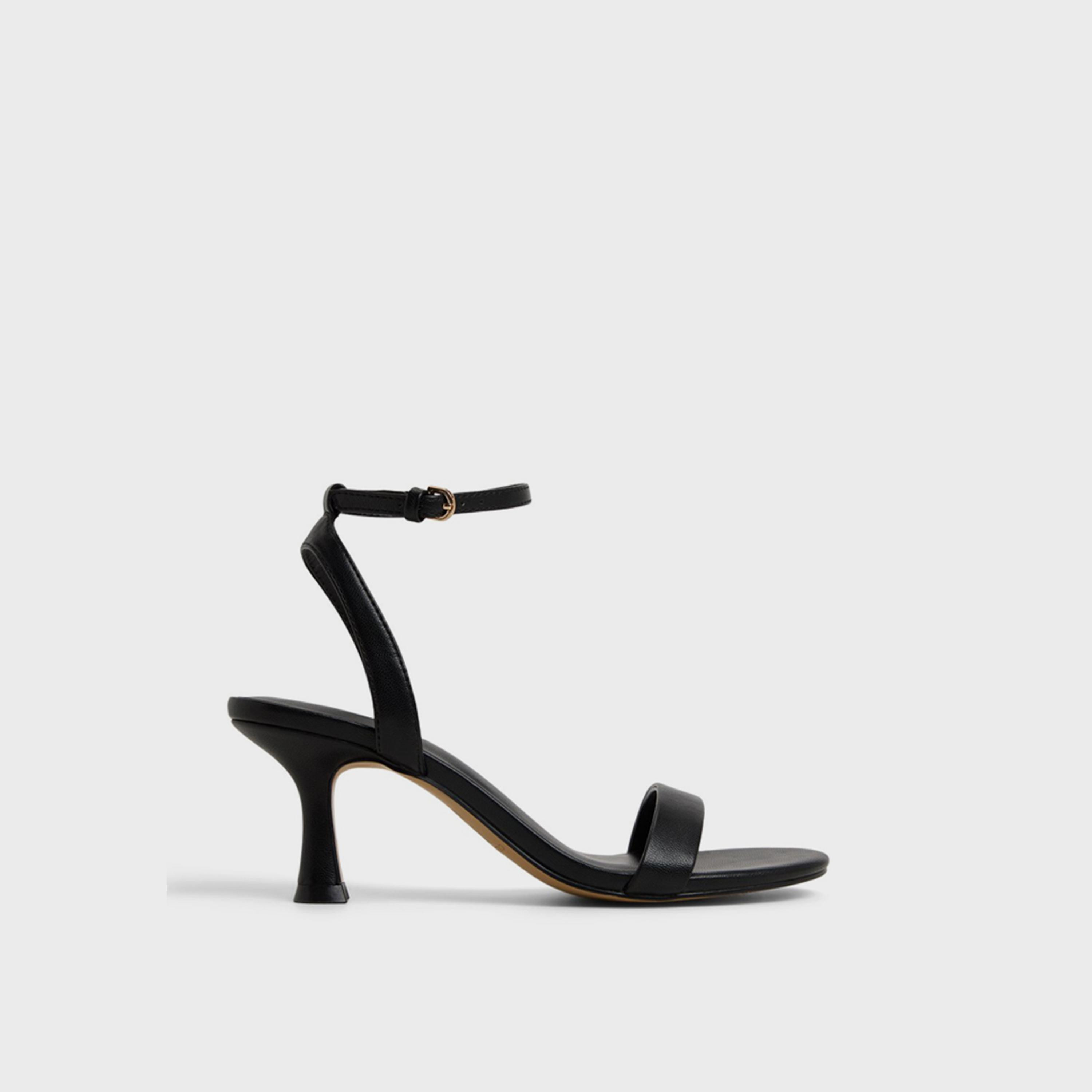 كول ات سبرينغ - صندل حزام لامع ومشبك للنساء | 30MADELYYN-women-shoes-heels-image-5