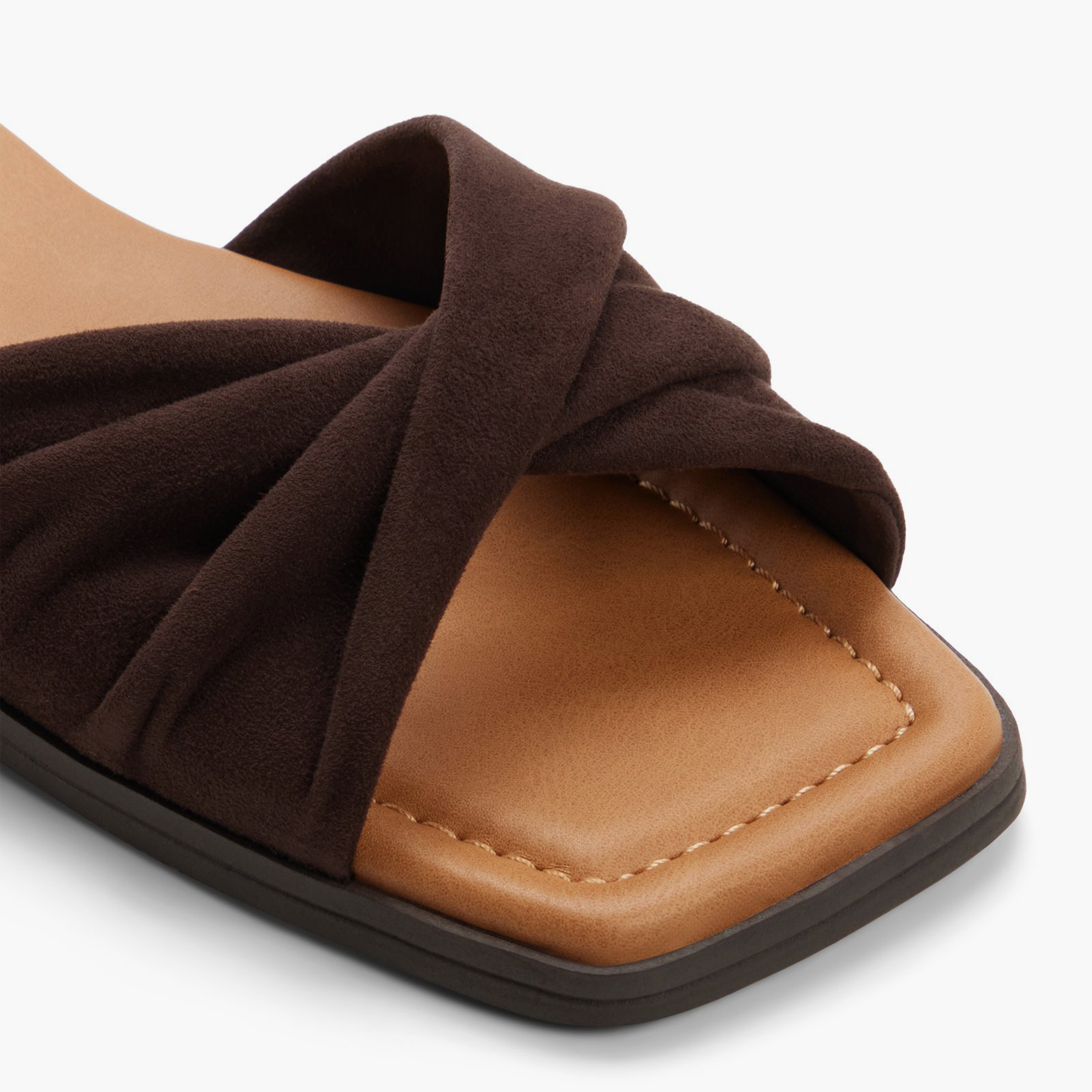 كول ات سبرينغ - صندل ميلوني المسطح سهل الارتداء للنساء | 30MELONIE-women-shoes-sandals-flats-image-2