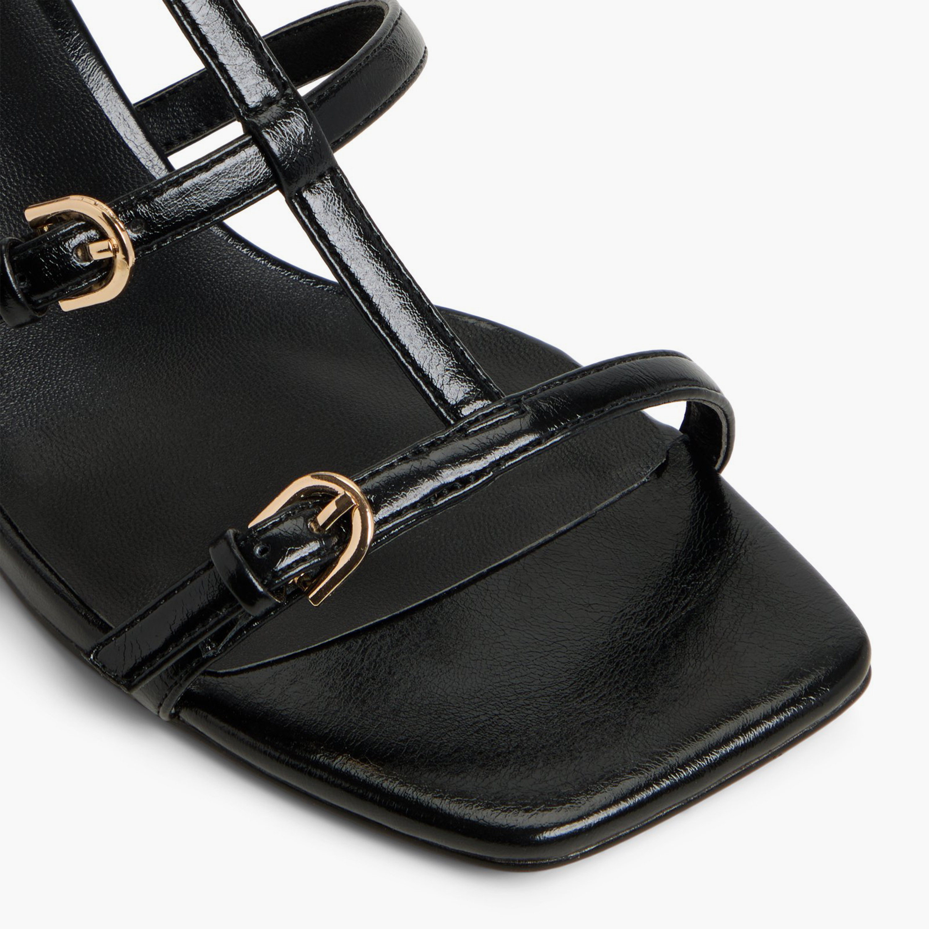 كول ات سبرينغ- حذاء نسائي بكعب قصير بإبزيم | 30SAPHIRAA-women-shoes-sandals-heeled-image-7