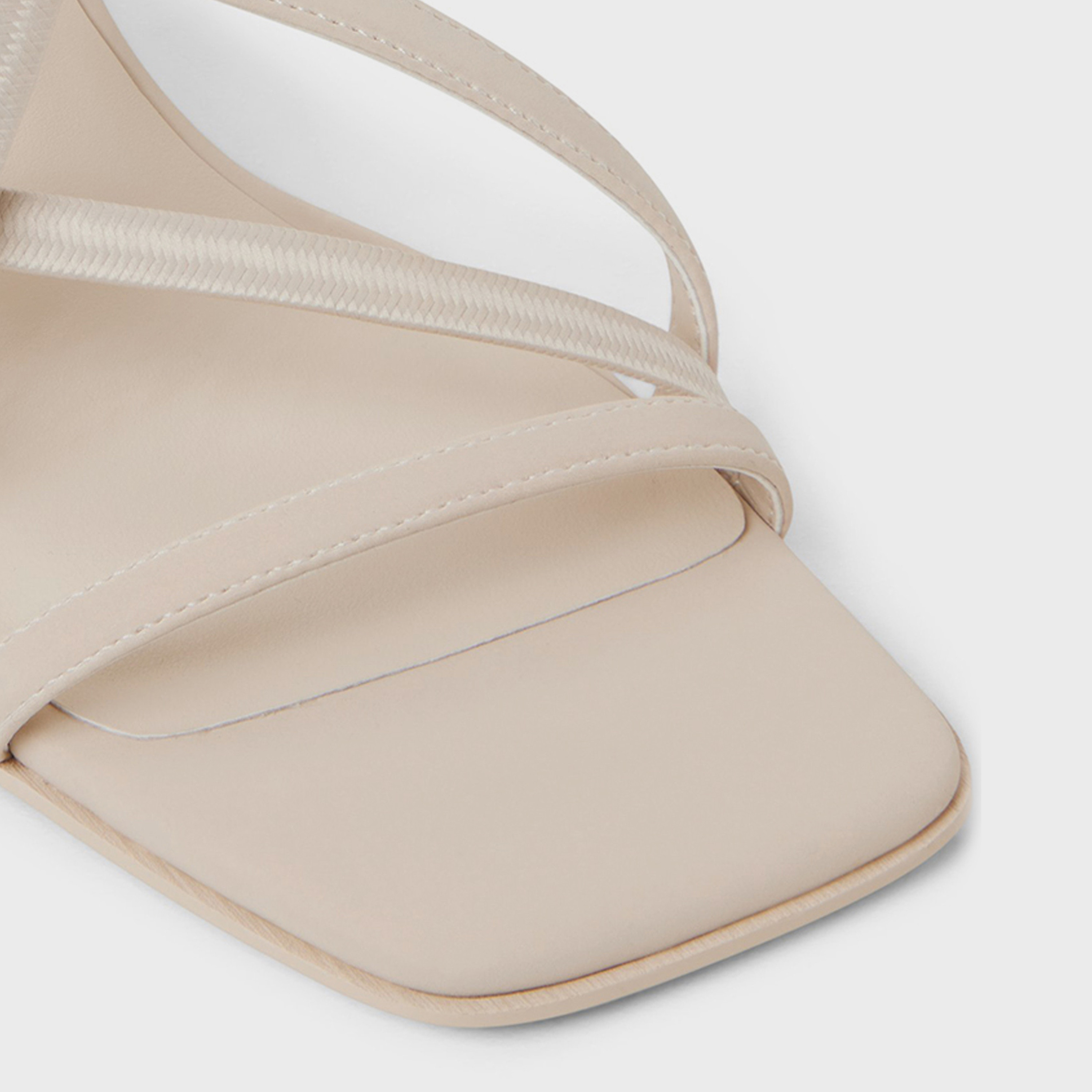 كول ات سبرينغ- حذاء بكعب عريض مرن للنساء | 30SIIERRA-women-shoes-sandals-heeled-image-4