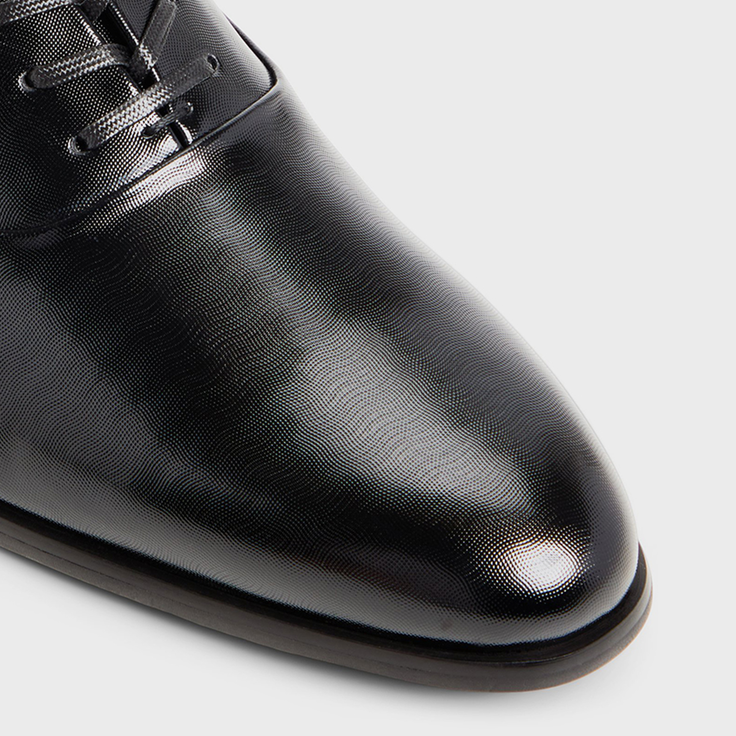 Call it Spring Men's Lace-Up Oxford Shoes | 30SINGLETON-men-shoes-formalshoes-image-2