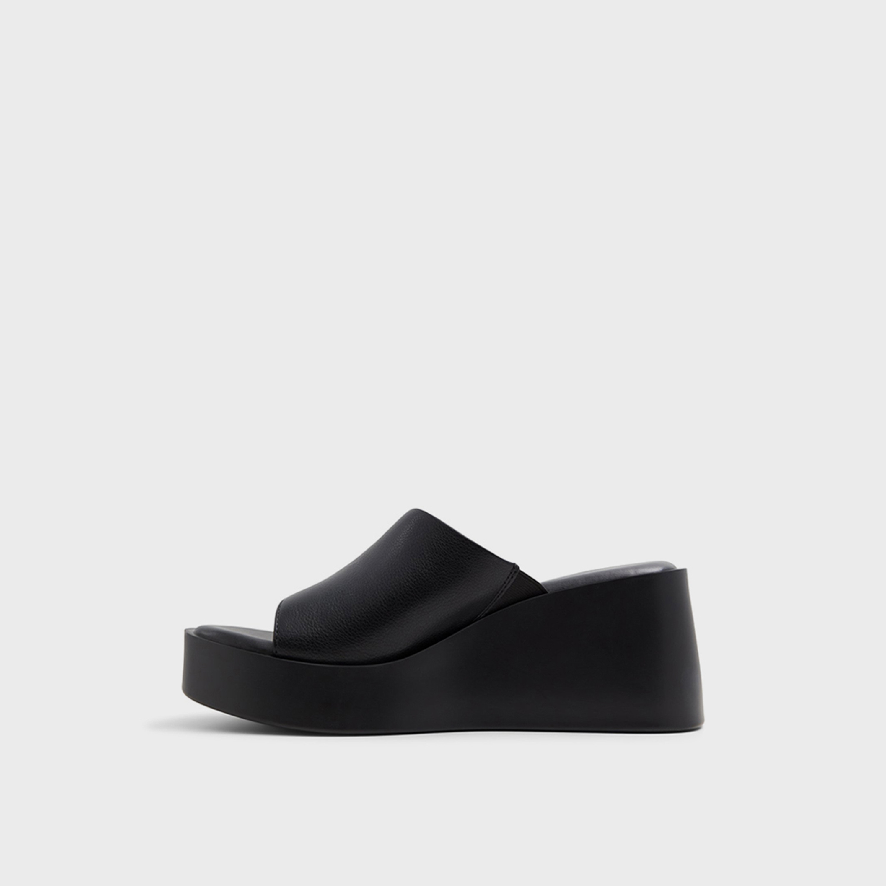 كول ات سبرينغ - حذاء كعب إسفيني سهل الارتداء للنساء | 30TABATHA-women-shoes-heels-image-3