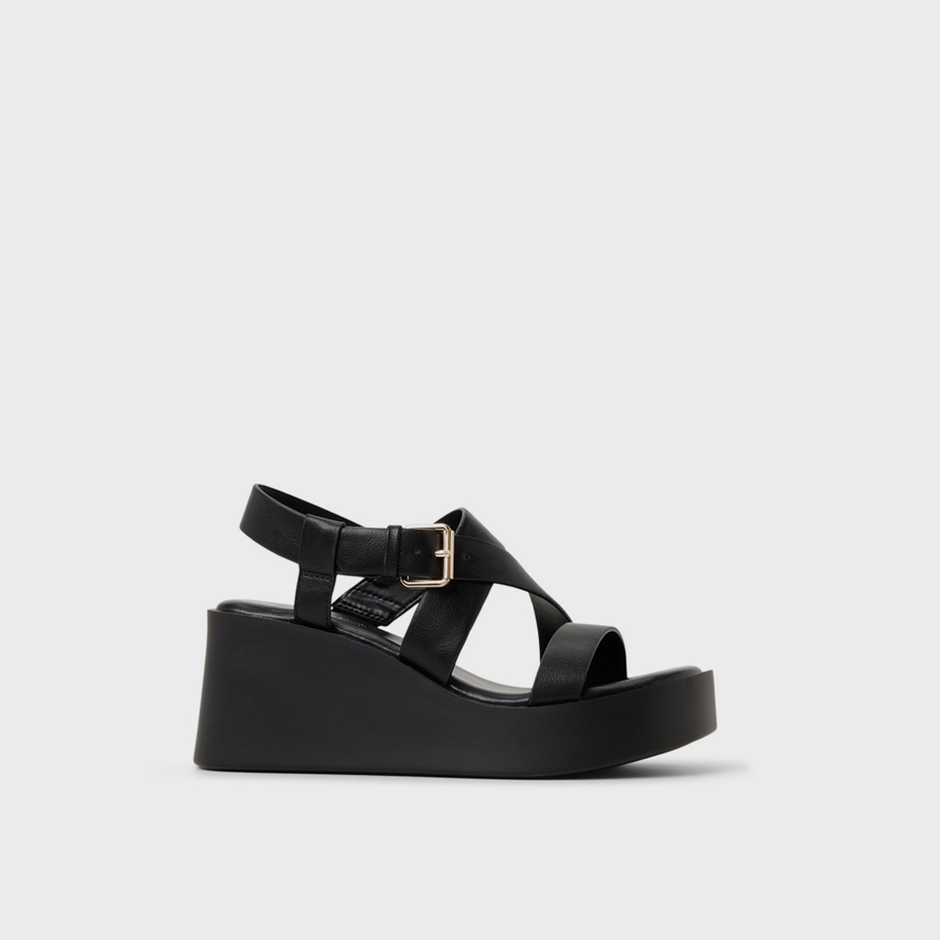 كول ات سبرينغ - صندل للنساء بكعب إسفيني مع إبزيم | 30TEIGAN-women-shoes-sandals-heeled-image-3