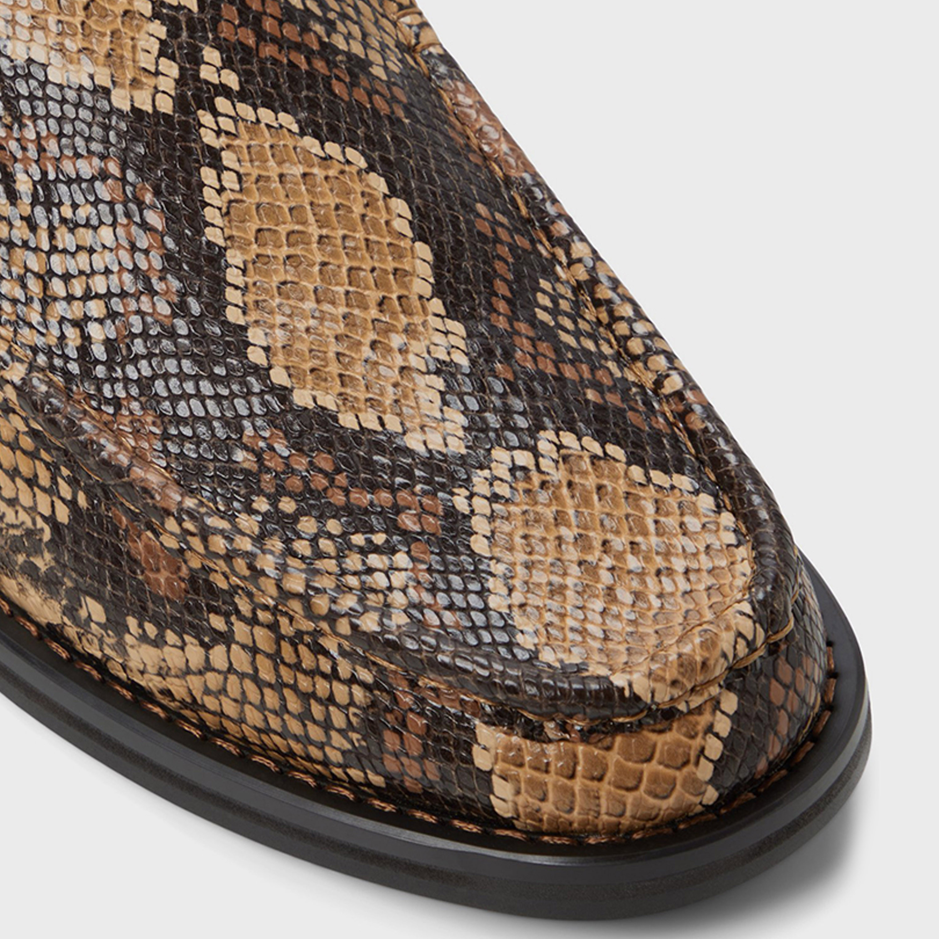 كول ات سبرينغ - حذاء لوفر سهل الارتداء للرجال | 30WILSHIRE-men-shoes-loafersandmoccasins-image-6
