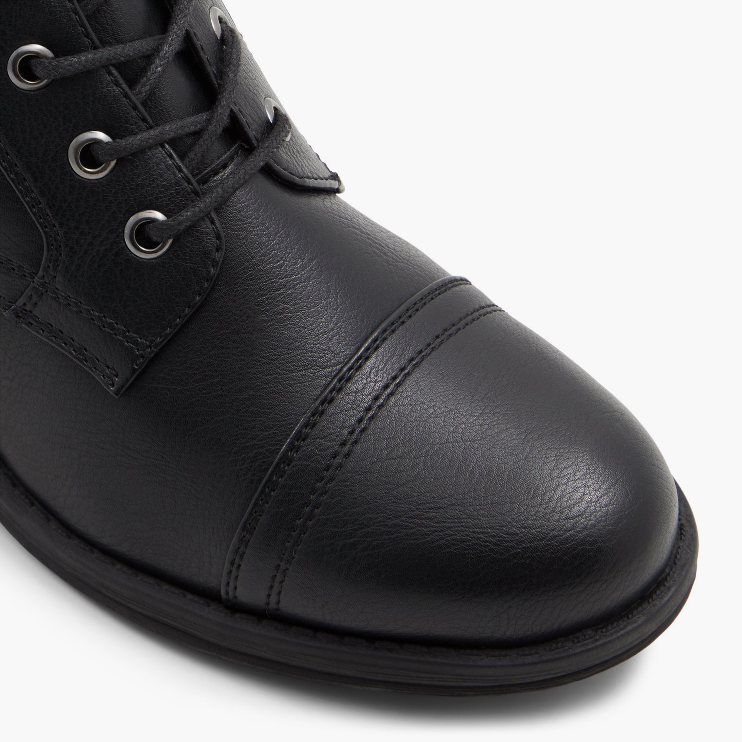 كول ات سبرينغ - حذاء نسائي برباط للكاحل | 30WYNONAH-women-shoes-boots-image-7