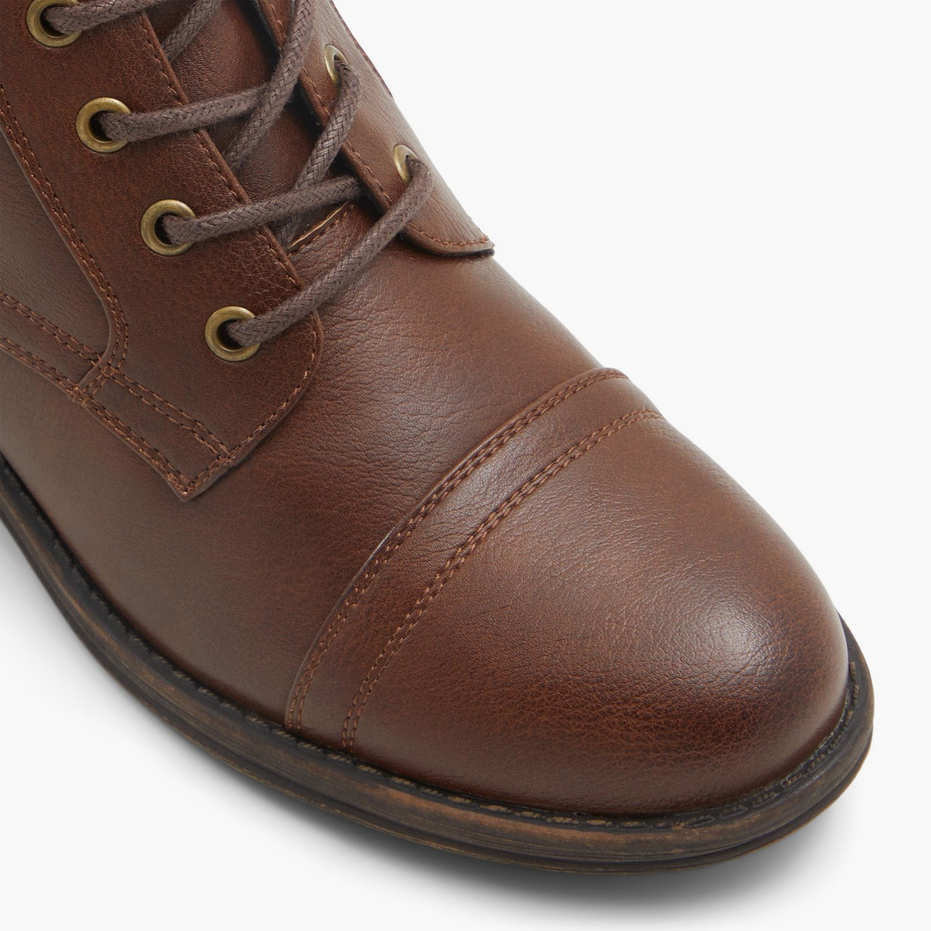 كول ات سبرينغ - حذاء نسائي برباط للكاحل | 30WYNONAH-women-shoes-boots-image-2