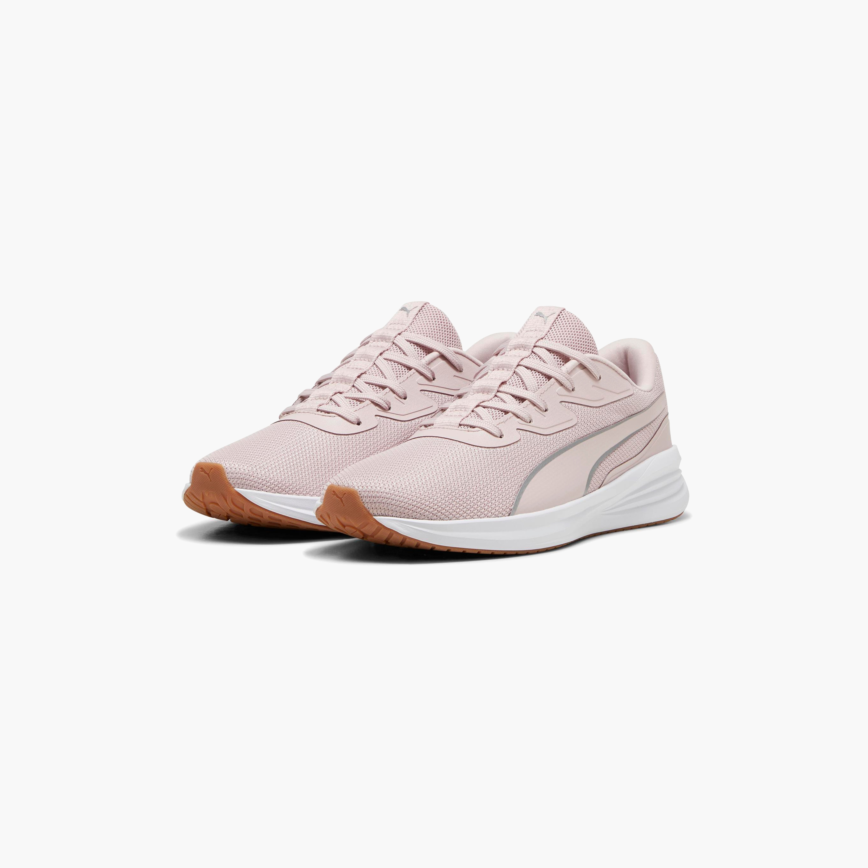 حذاء الجري نايت رانر في3 للنساء من بوما | OE-sports-women-shoes-image-1