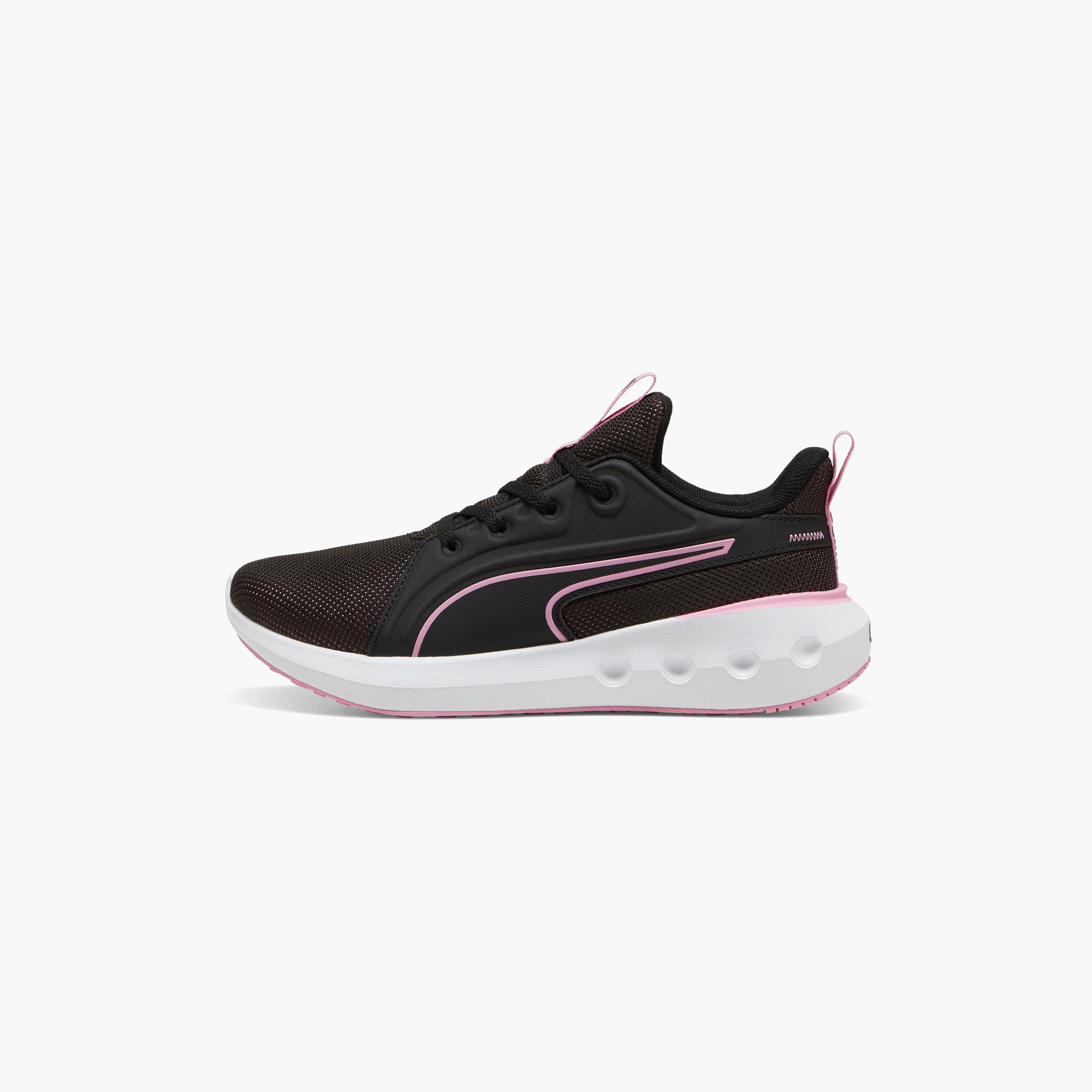 حذاء الجري سوفترايد كارسون للنساء من بوما 310154 | OE-women-shoes-sneakers-image-1
