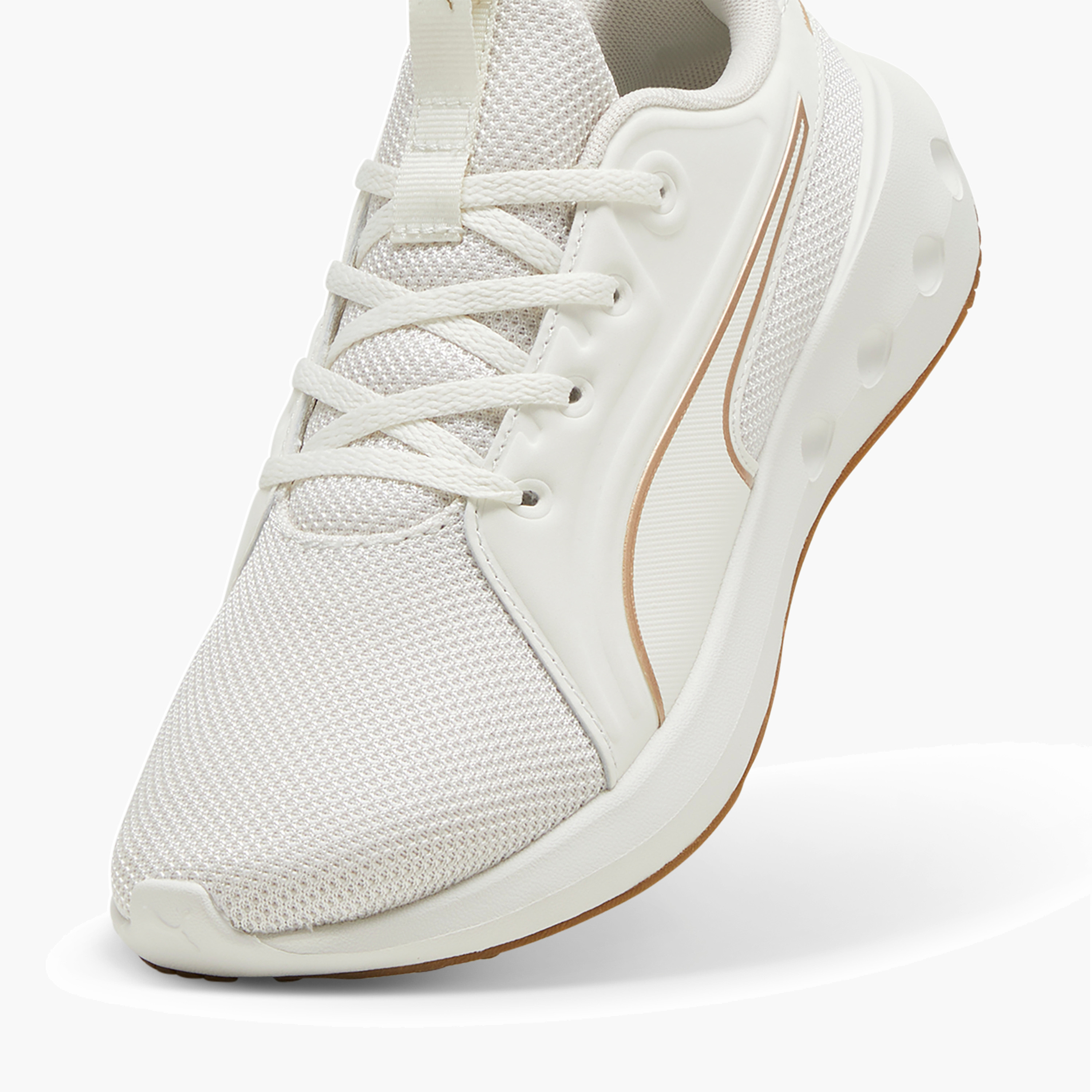 حذاء الجري سوفترايد كارسون للنساء من بوما 310154 | OE-women-shoes-sneakers-image-11