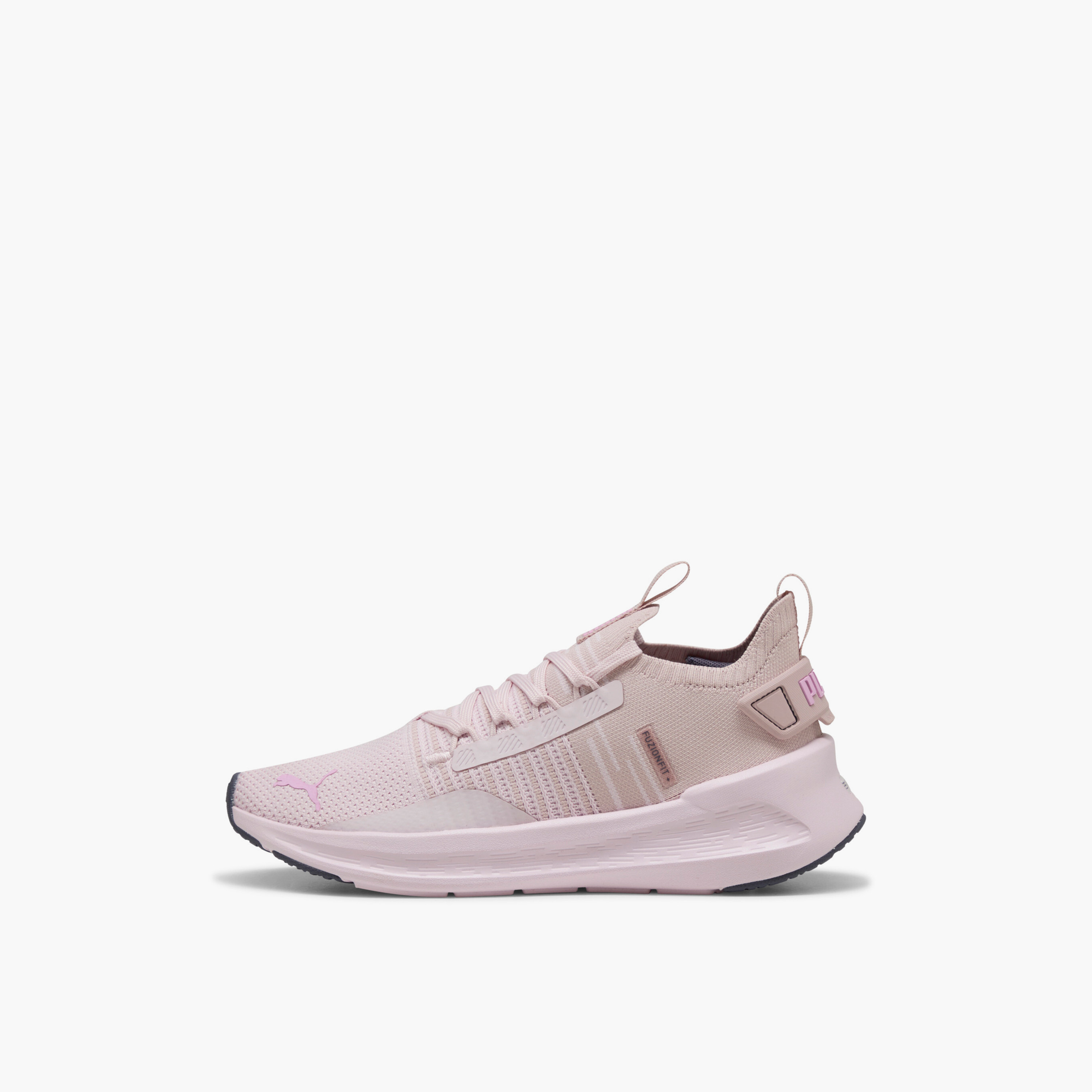 حذاء رياضي سوفت رايد سيميتري فيوجن برباط إغلاق للنساء من بوما-sports-women-shoes-image-2