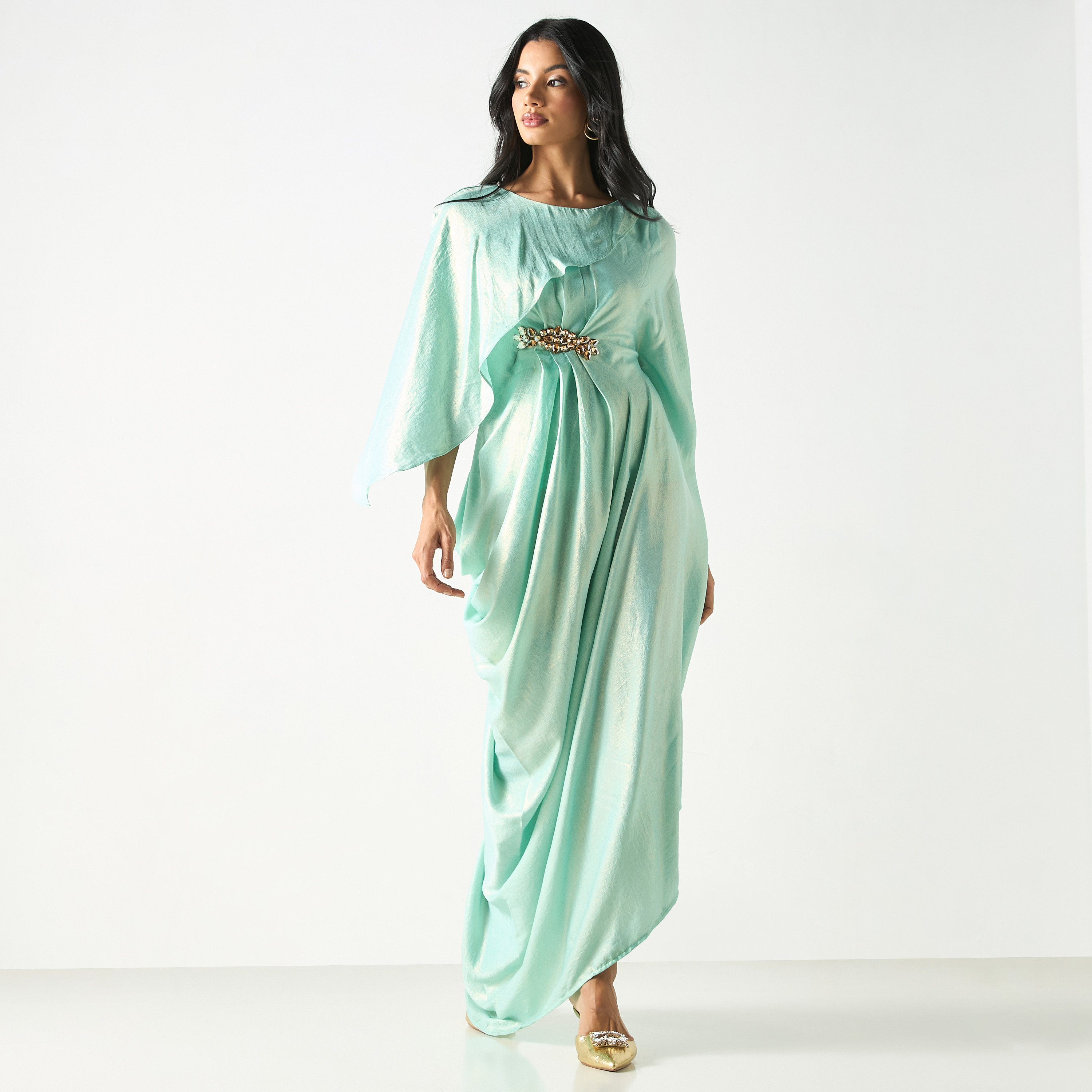 فستان بثنايا وتقليم مزين من جولدن أبل-women-clothing-dresses-image-1