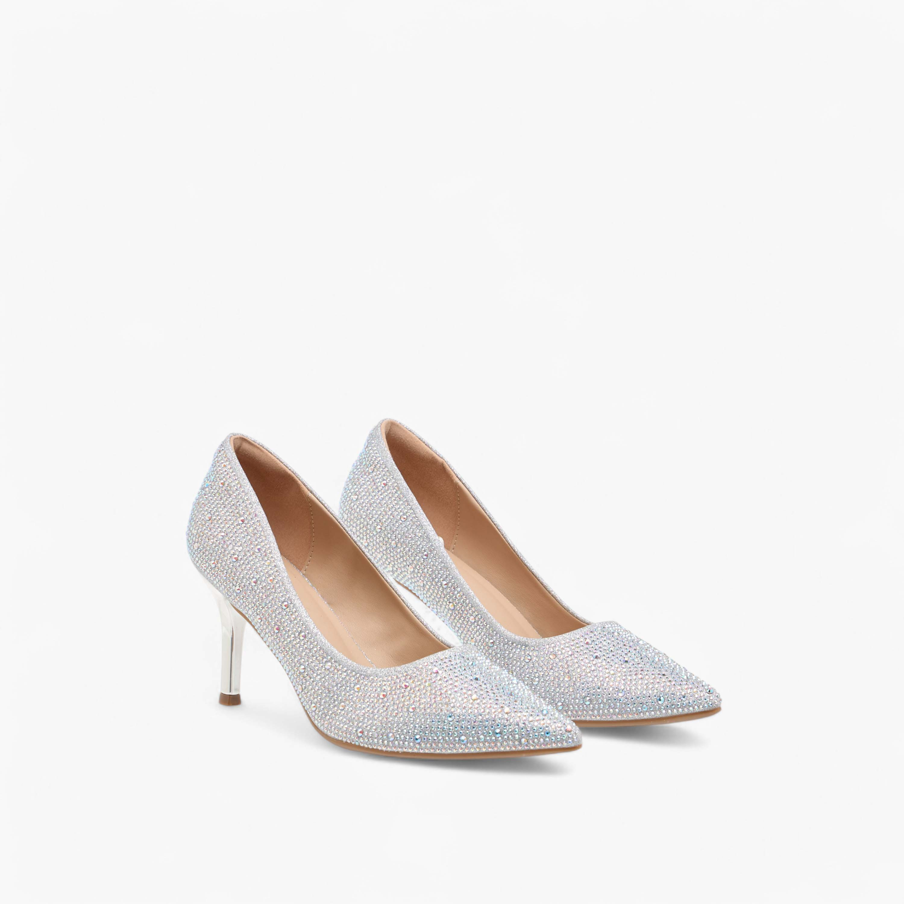 حذاء كلاسيكي بارز الملمس سهل الارتداء بمقدمة مدببة وكعب ستيليتو من فلورا بيلا-women-shoes-heels-image-1