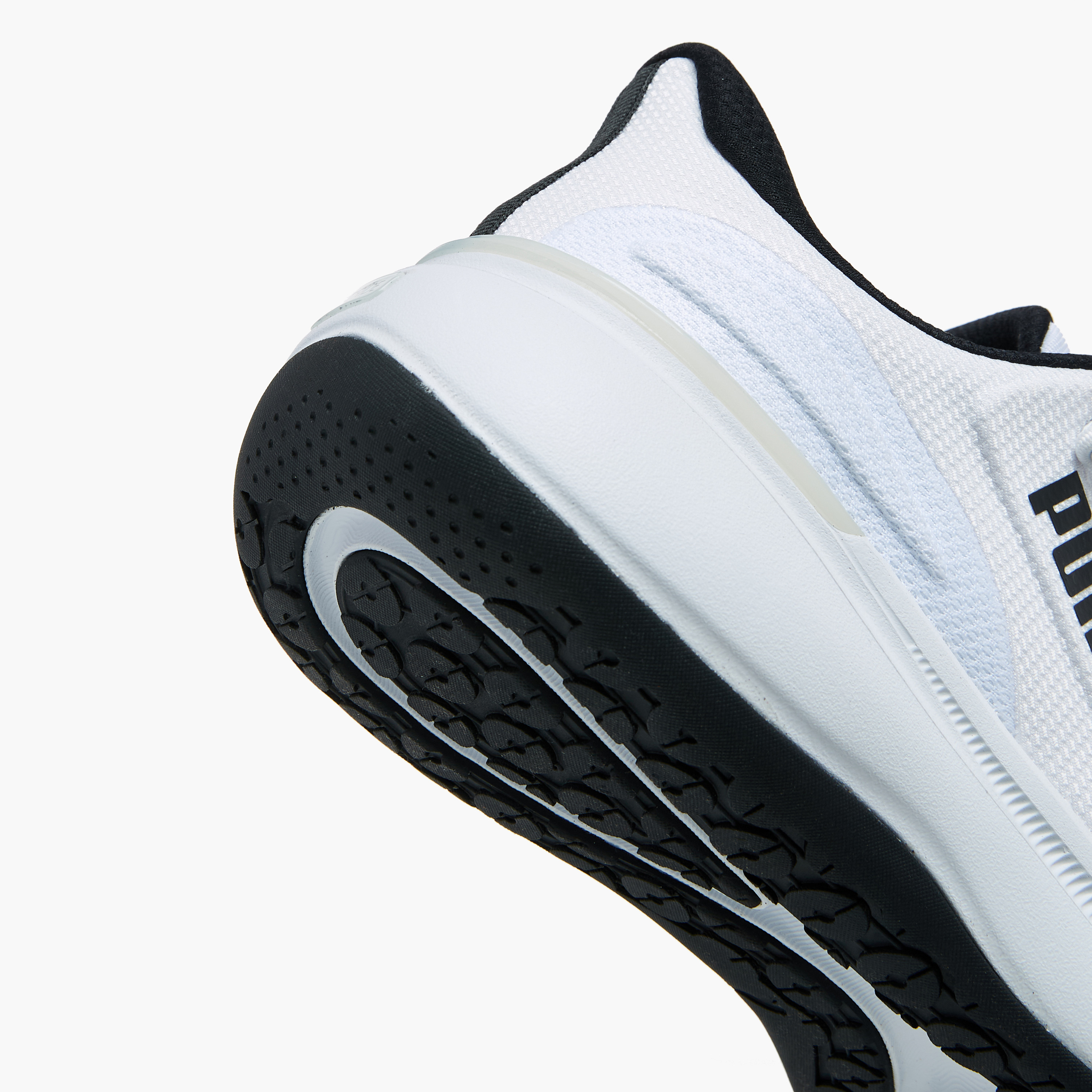 بوما- حذاء جري سوفت رايد إكسو شيفت برباط للرجال 31172301 | OE-sports-men-shoes-image-5