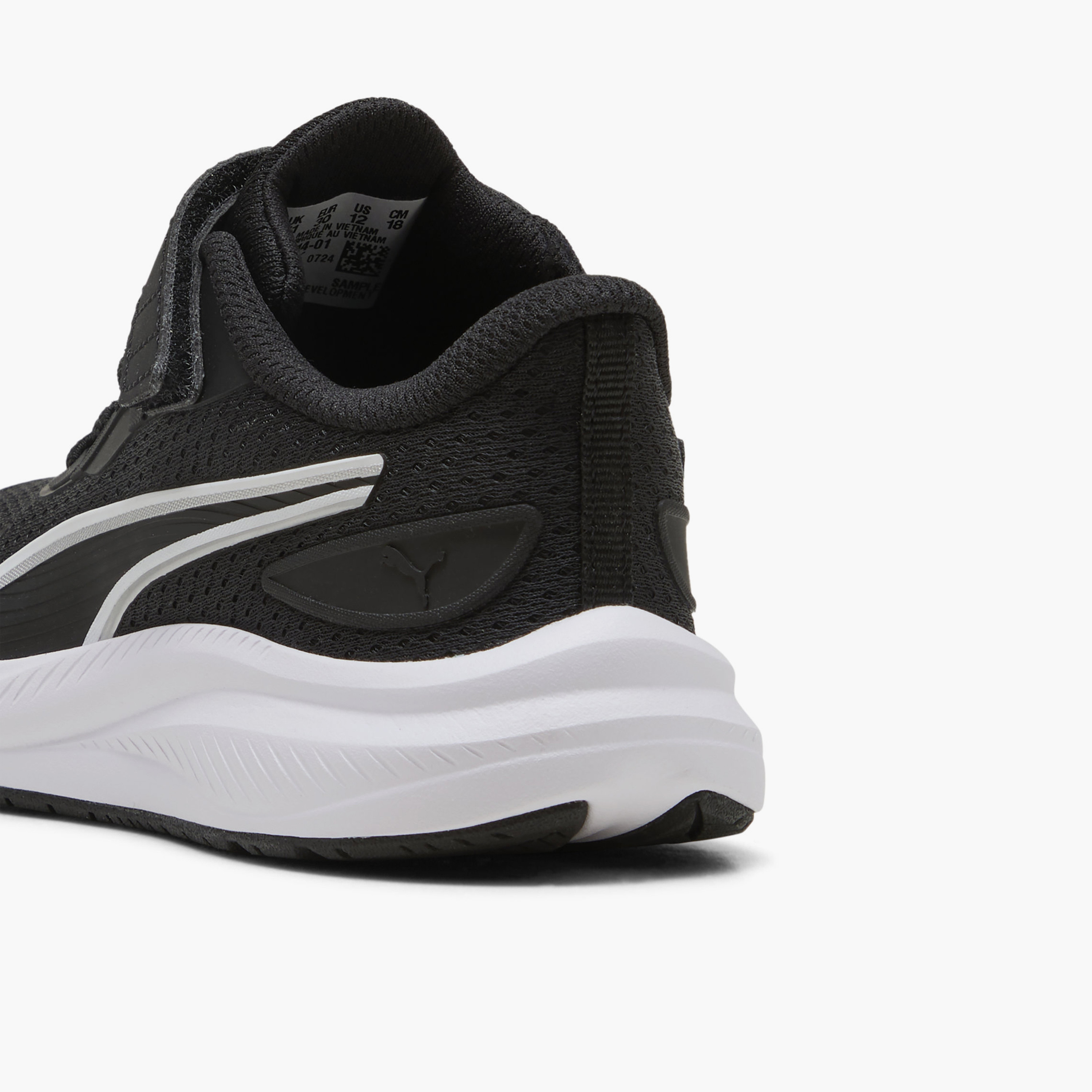 حذاء جري بشريط إغلاق لاصق سكاي روكيت 2 للأطفال من بوما-boys-shoes-sneakers-image-1