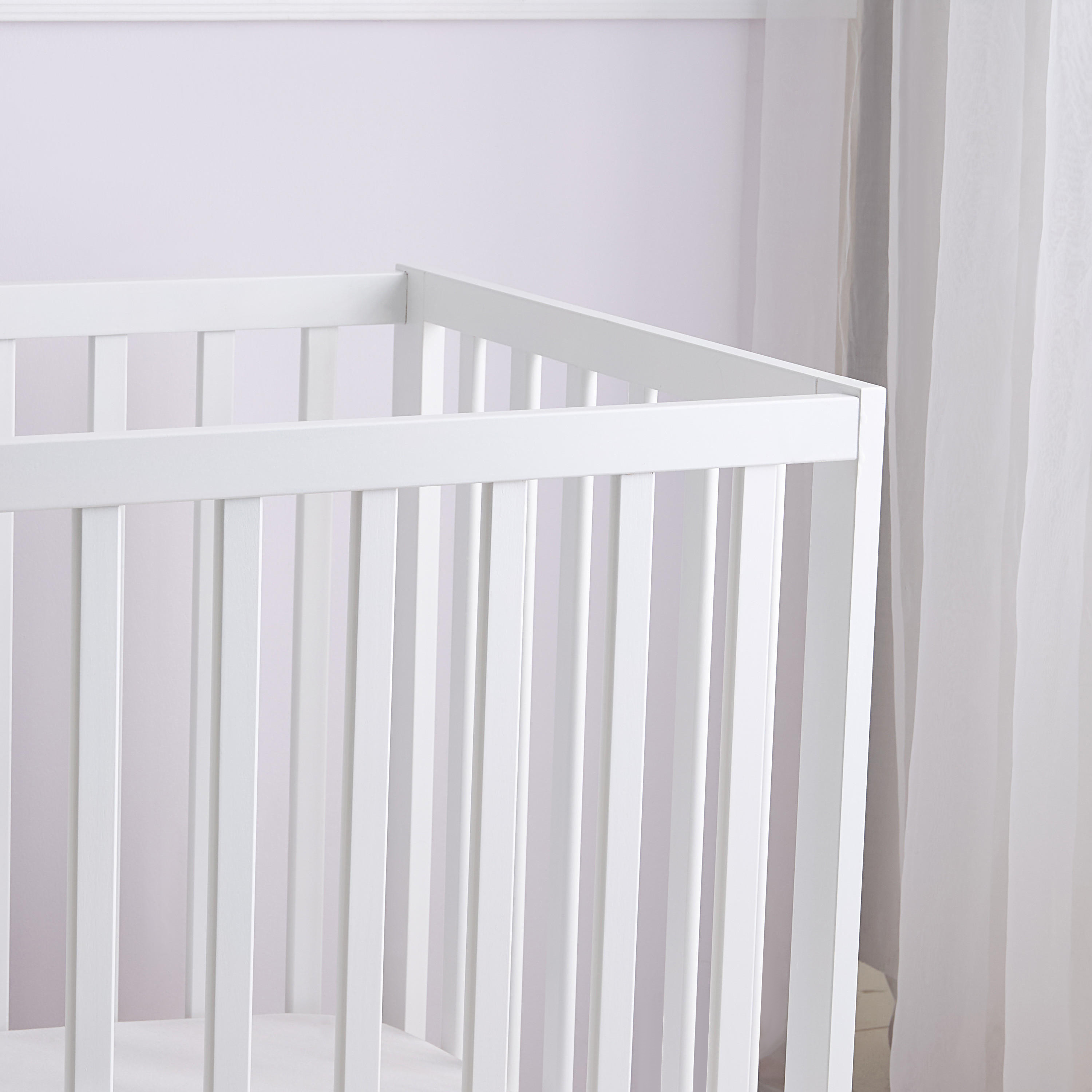 طقم سرير رضع ومرتبة دارفين من جيجلز-baby-nursery-furniture-cribsandbeds-babycribs-image-7