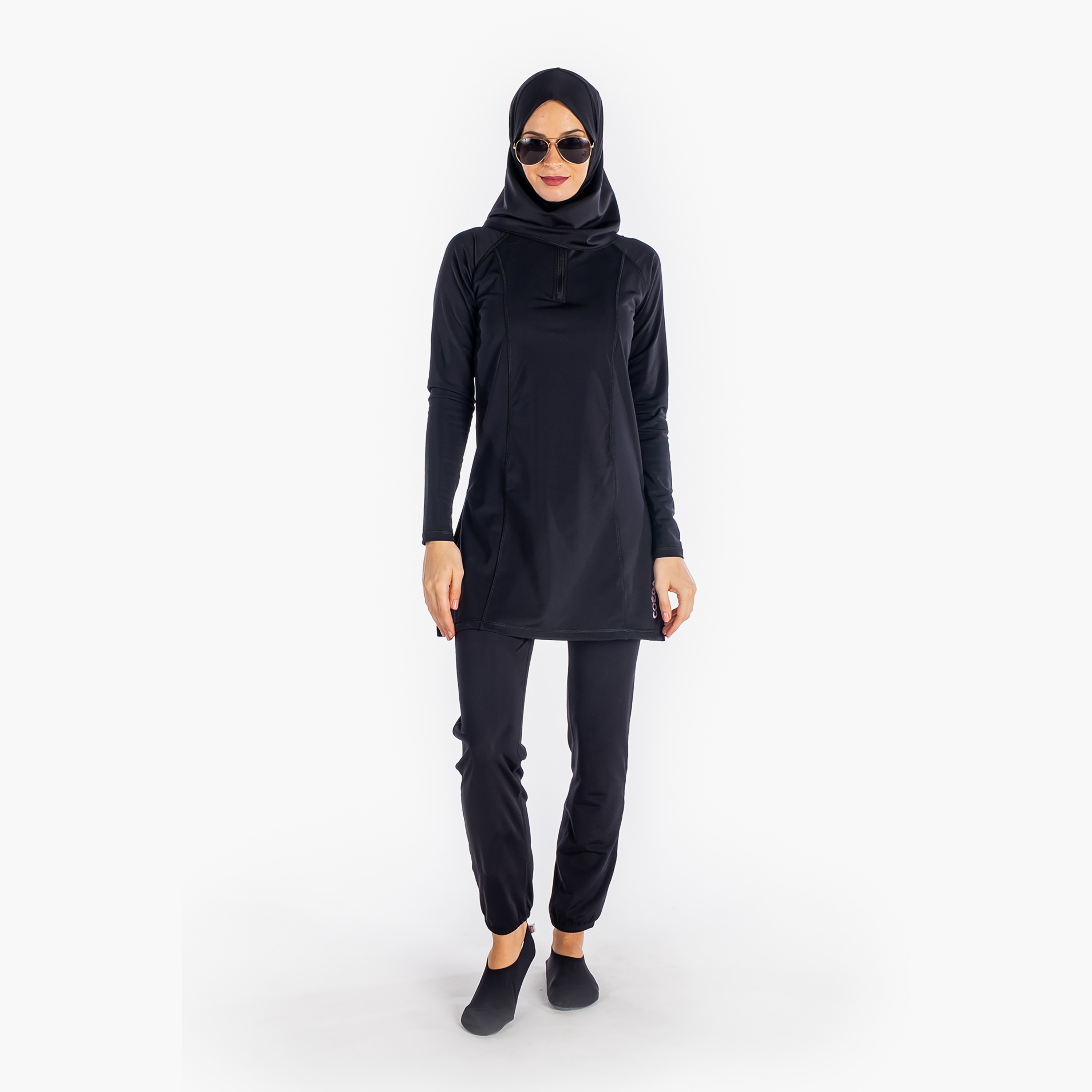  طقم ملابس سباحة نسائية محتشمة ذو تنحيف مع سحاب من ثلاث قطع من كويغا بلون أسود-women-clothing-swimandbeach-burkinis-image-1