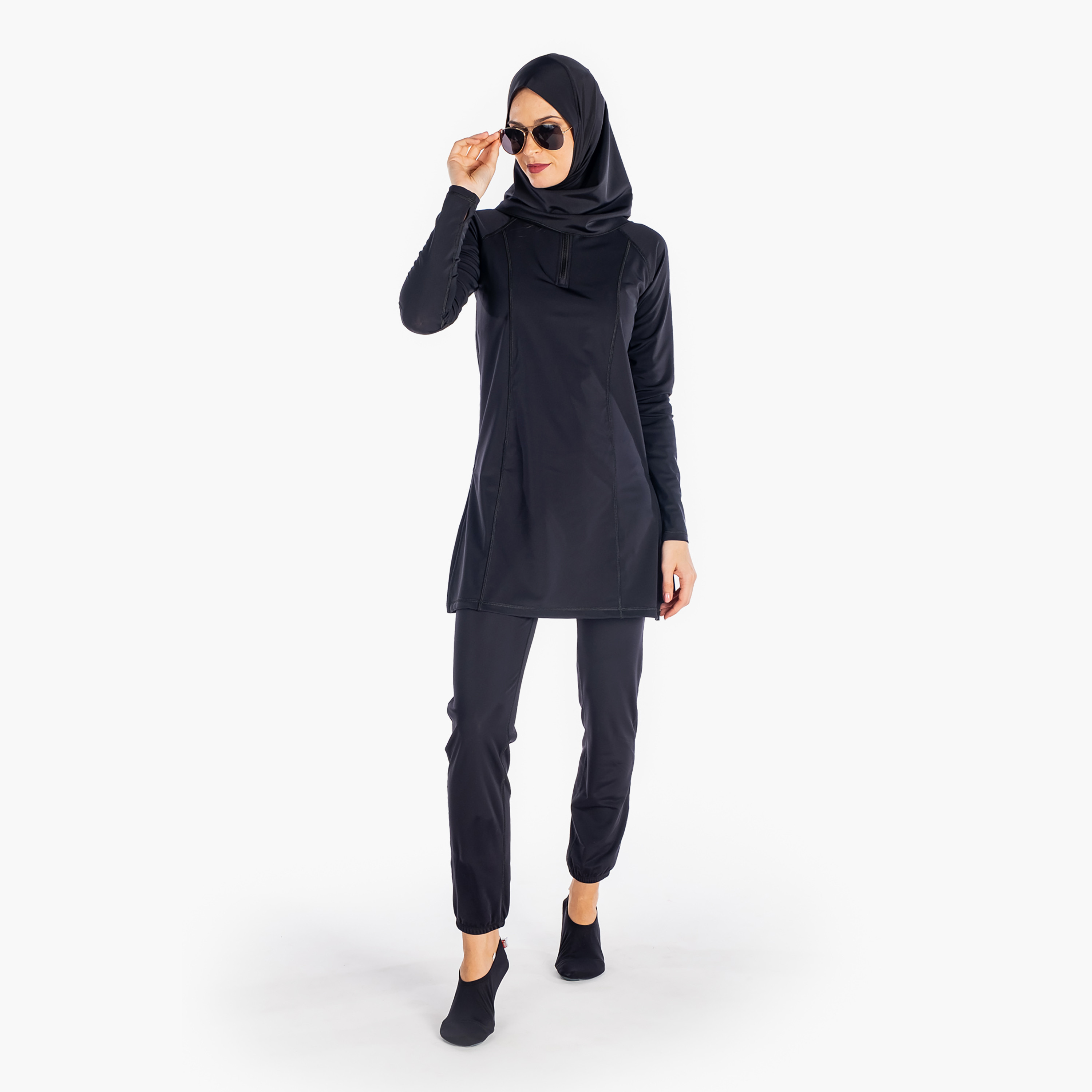  طقم ملابس سباحة نسائية محتشمة ذو تنحيف مع سحاب من ثلاث قطع من كويغا بلون أسود-women-clothing-swimandbeach-burkinis-image-3