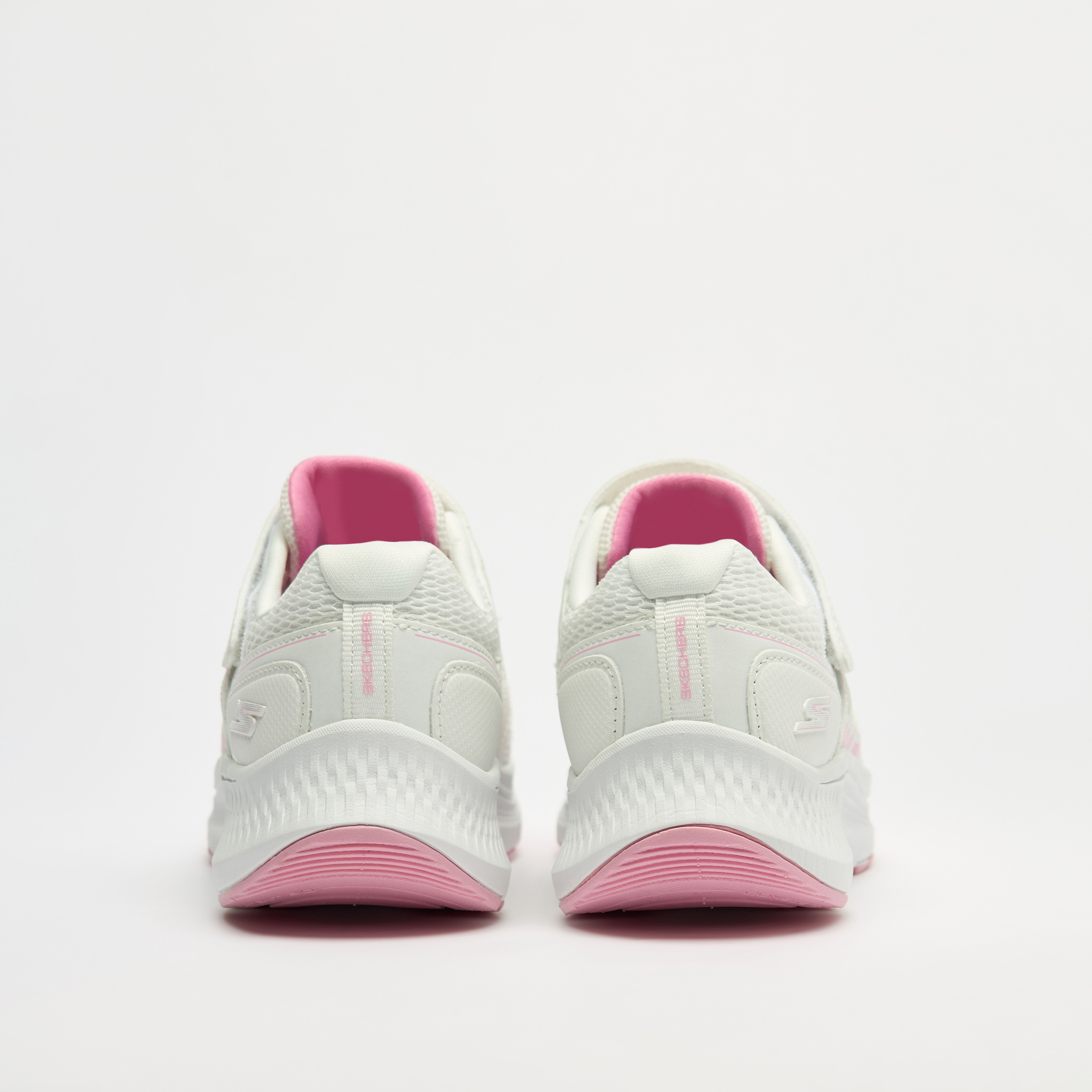 حذاء جري جو رن كونسيستنت 2.0 بشريط لاصق للبنات من سكتشرز-girls-shoes-sneakers-image-12