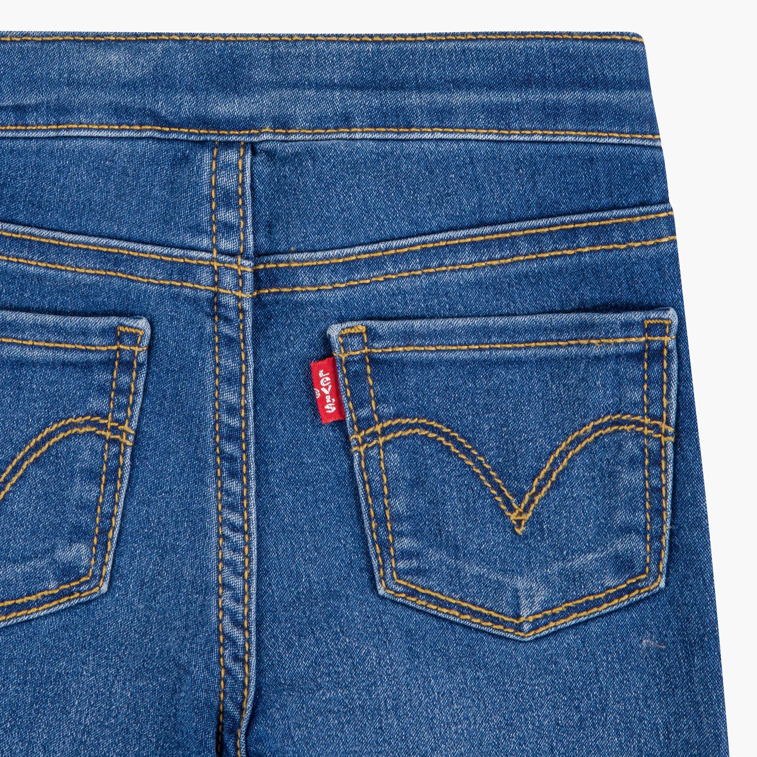 Womens levis with sales back flap pockets