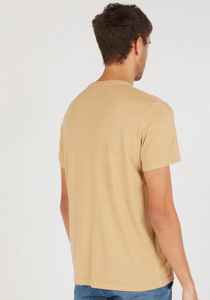 Lee Cooper Solid T-shirt with Crew Neck and Pocket-T Shirts-image-3
