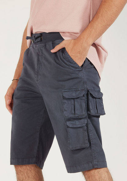 Buy Men's Lee Cooper Solid Cargo Shorts with Drawstring Closure Online |  Centrepoint Qatar