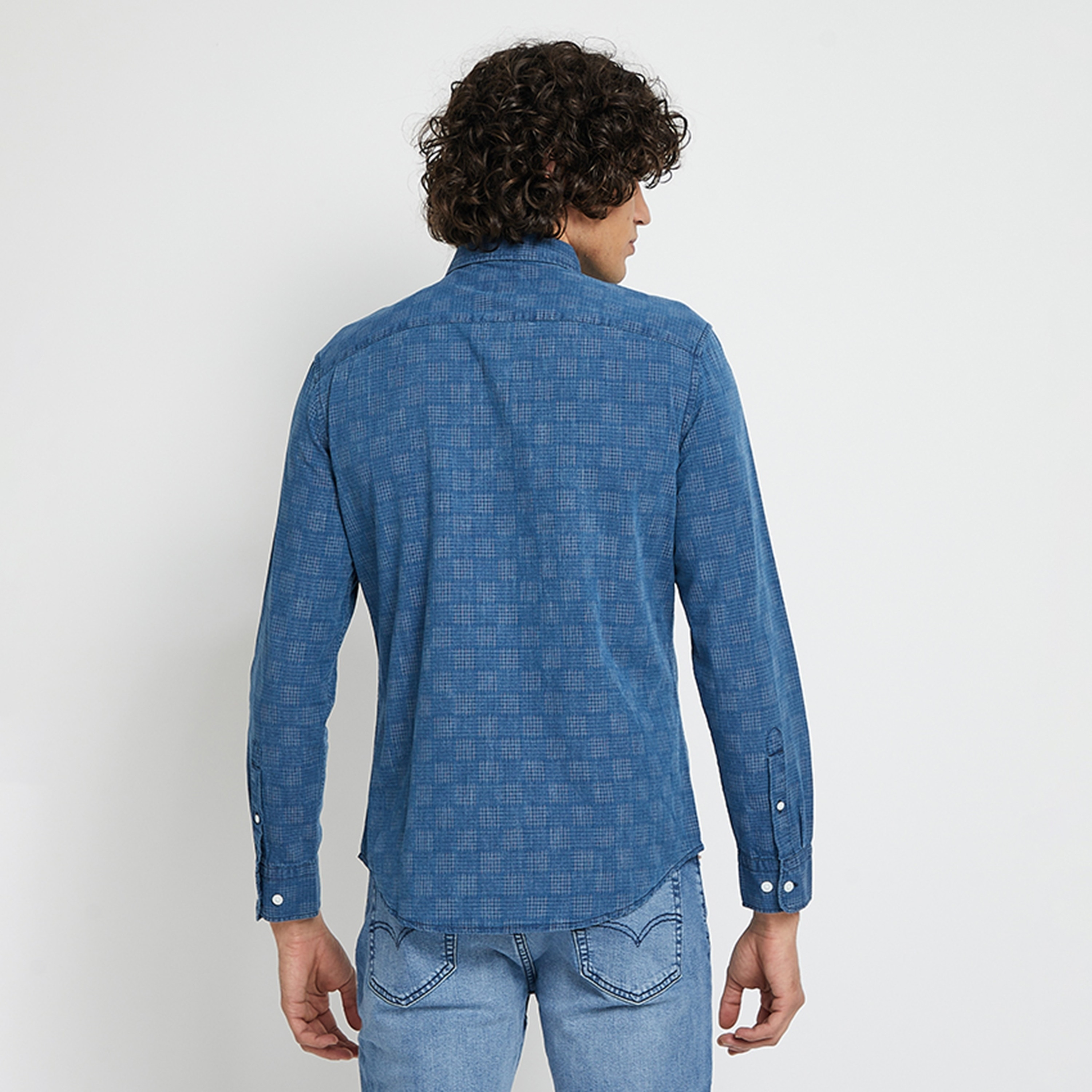 قميص كاجوال بأكمام طويلة مع مربعات من ليفايز-men-clothing-shirts-image-3