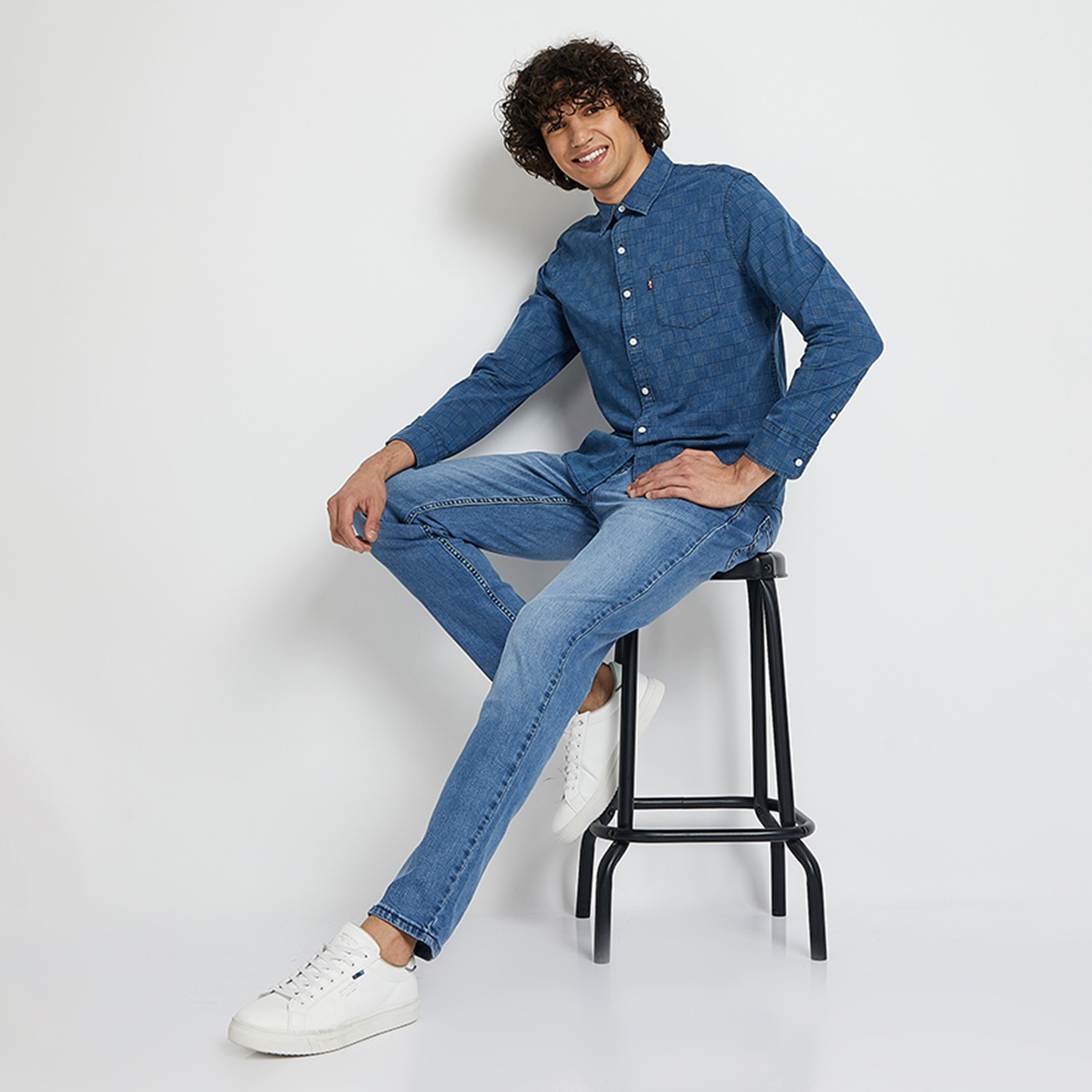 قميص كاجوال بأكمام طويلة مع مربعات من ليفايز-men-clothing-shirts-image-4