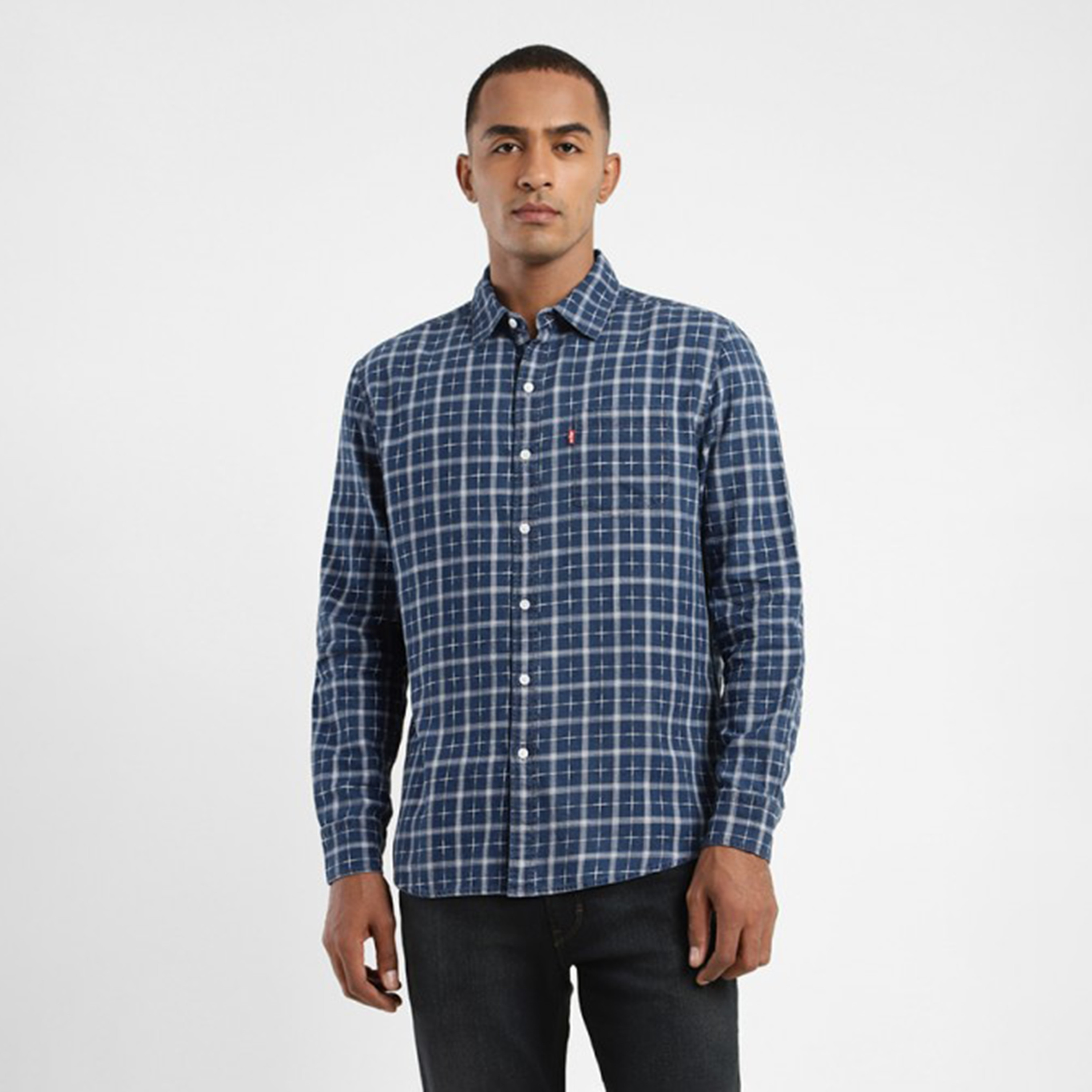 قميص كاجوال بأكمام طويلة مع سليم فت من ليفايز مع مربعات-men-clothing-shirts-image-3