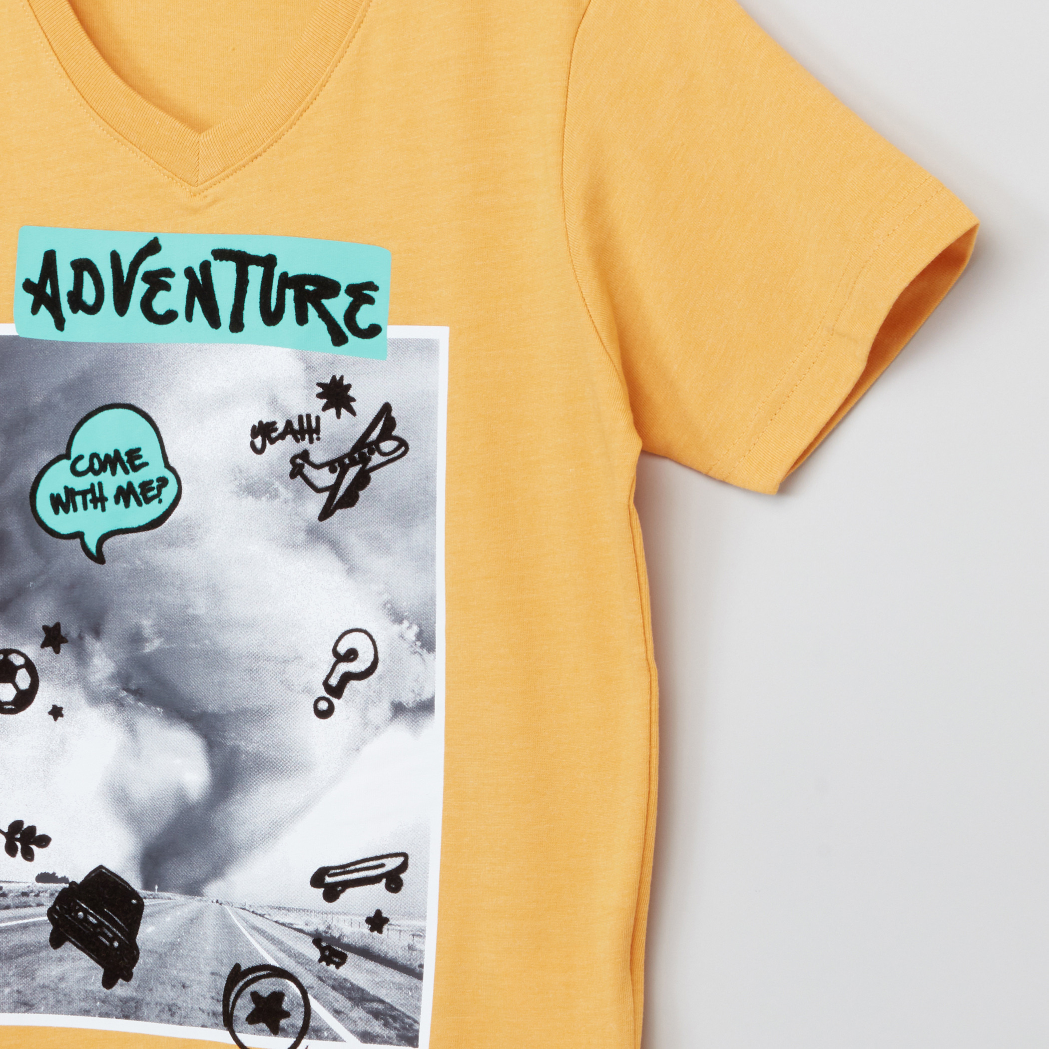 Bossini Printed V-Neck Short Sleeves T-Shirt-boys-clothing-tshirtsandpolos-image-2