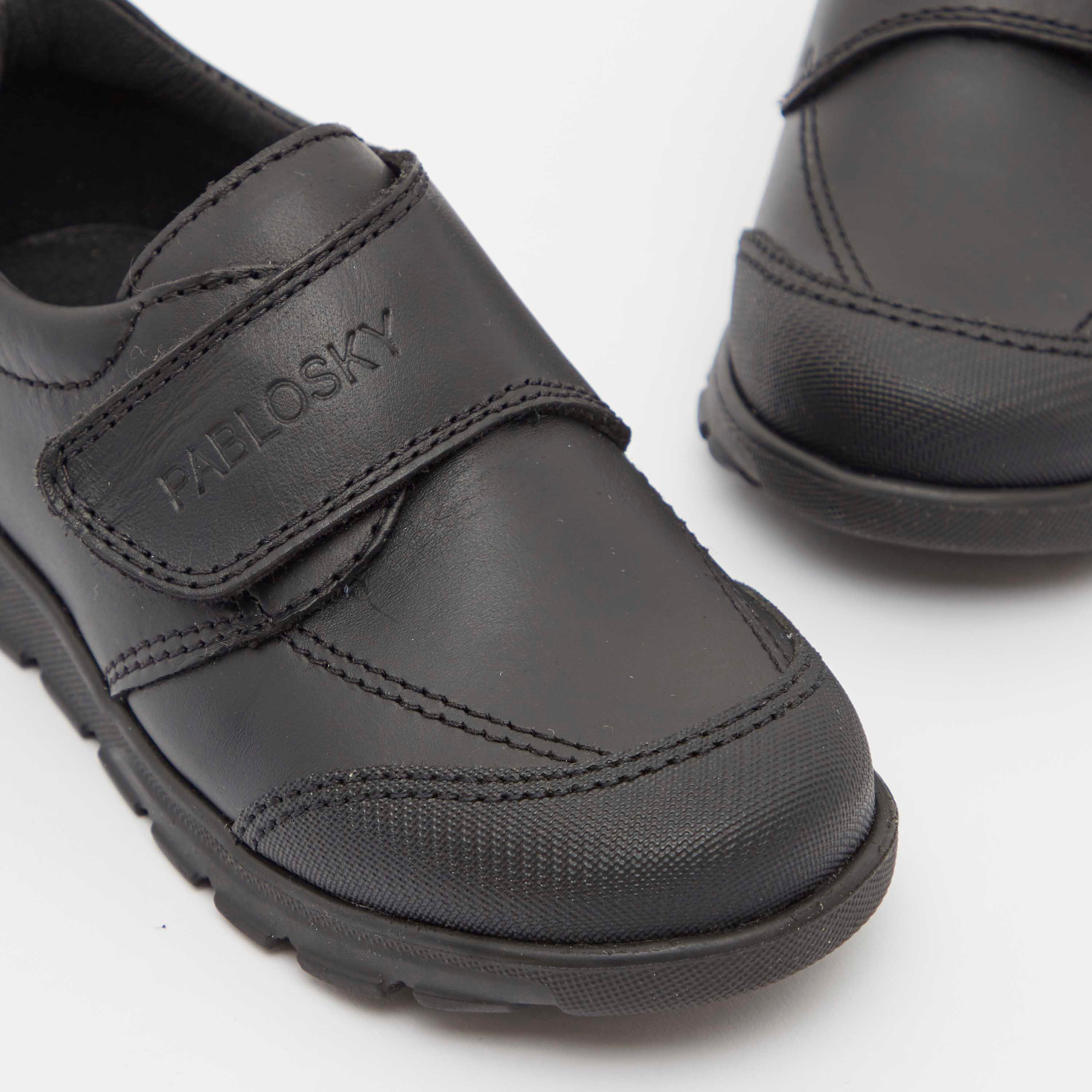 حذاء سنيكرز بشريط إغلاق للأولاد من بابلوسكي-boys-shoes-schoolshoes-image-4