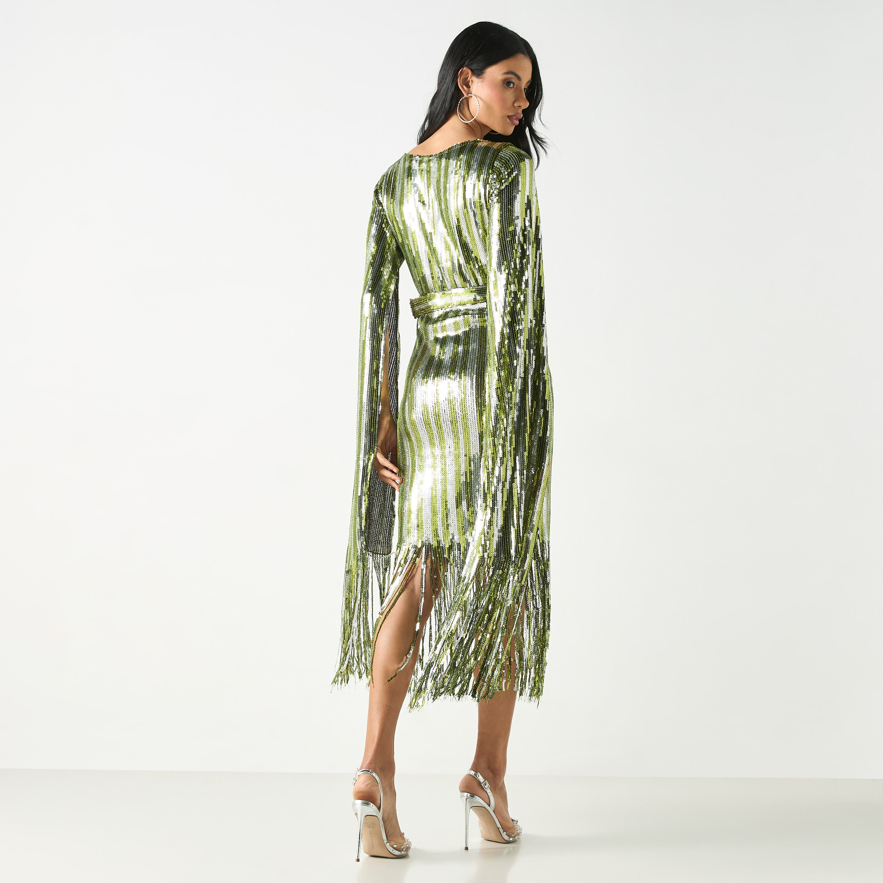 فستان ميدي بحافة بشرّابات وتفاصيل ترتر من جولدن أبل-women-clothing-dresses-image-12