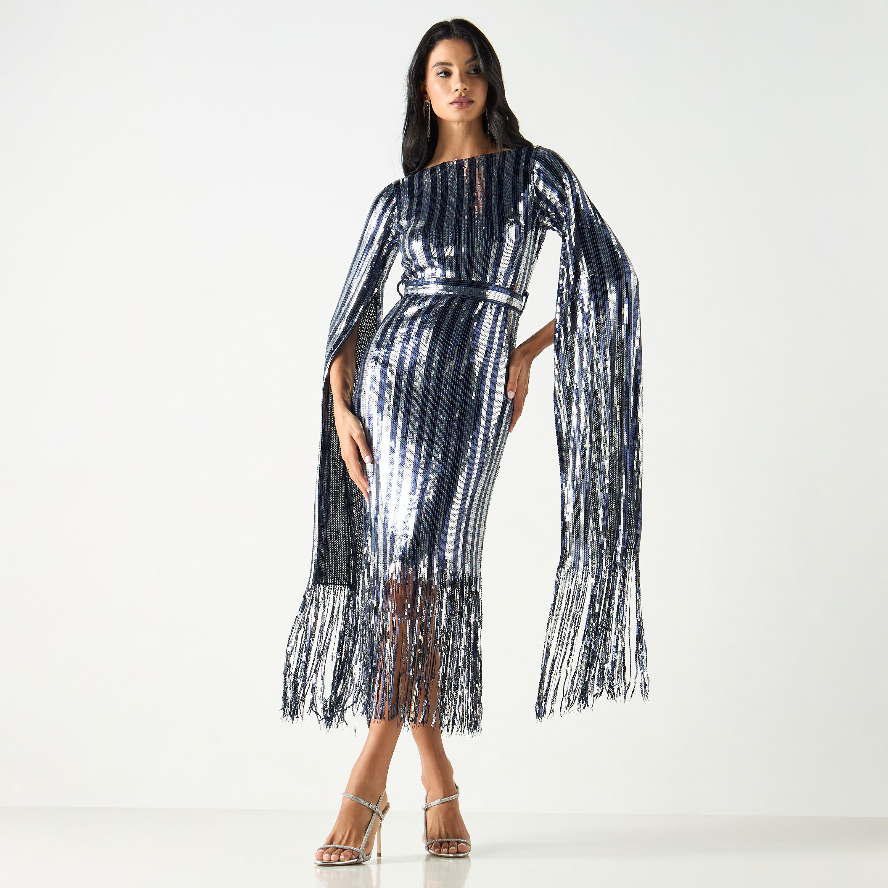فستان ميدي بحافة بشرّابات وتفاصيل ترتر من جولدن أبل-women-clothing-dresses-image-7