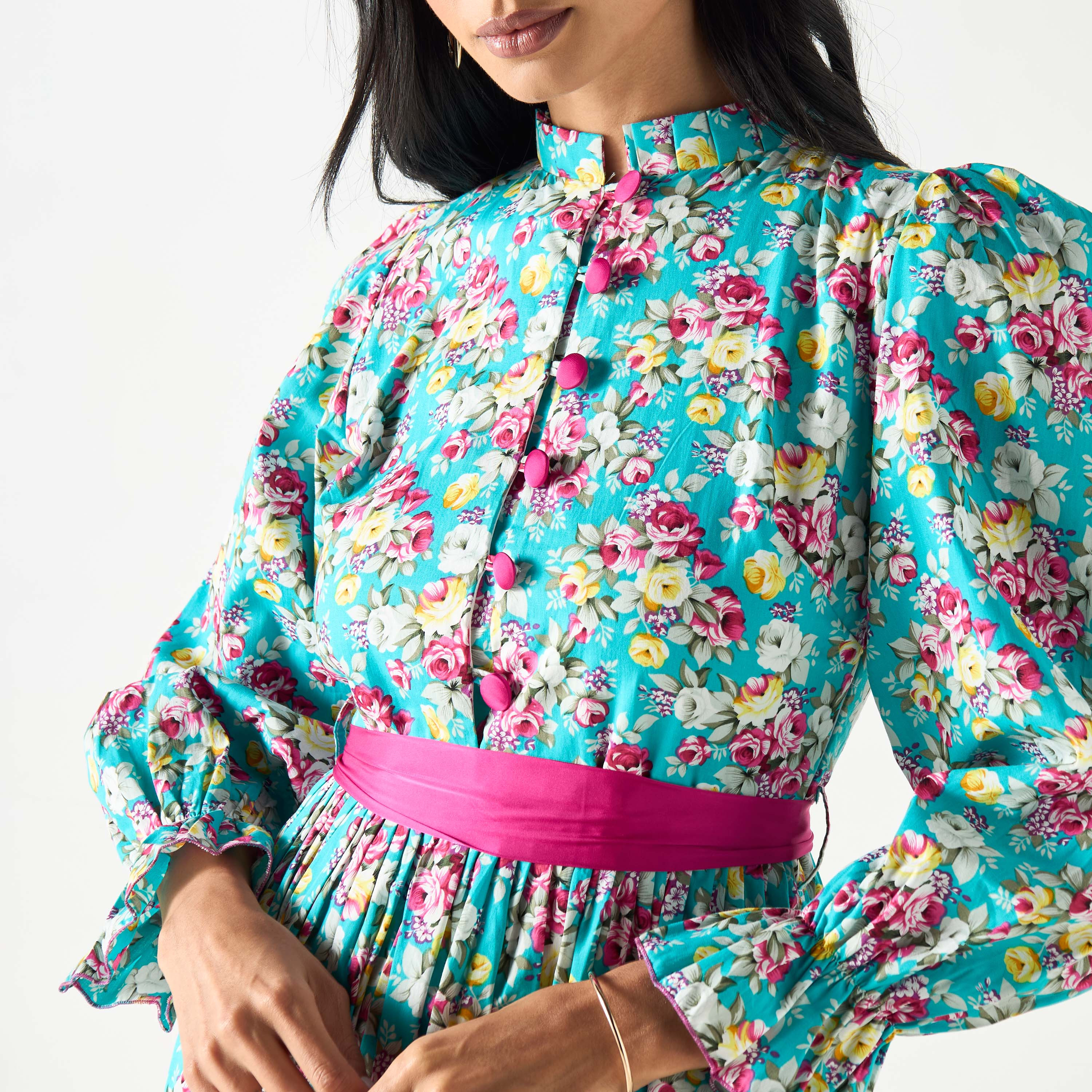 فستان قميص ميدي بطبعات أزهار وأكمام منفوخة وحزام ربط-women-clothing-dresses-image-4