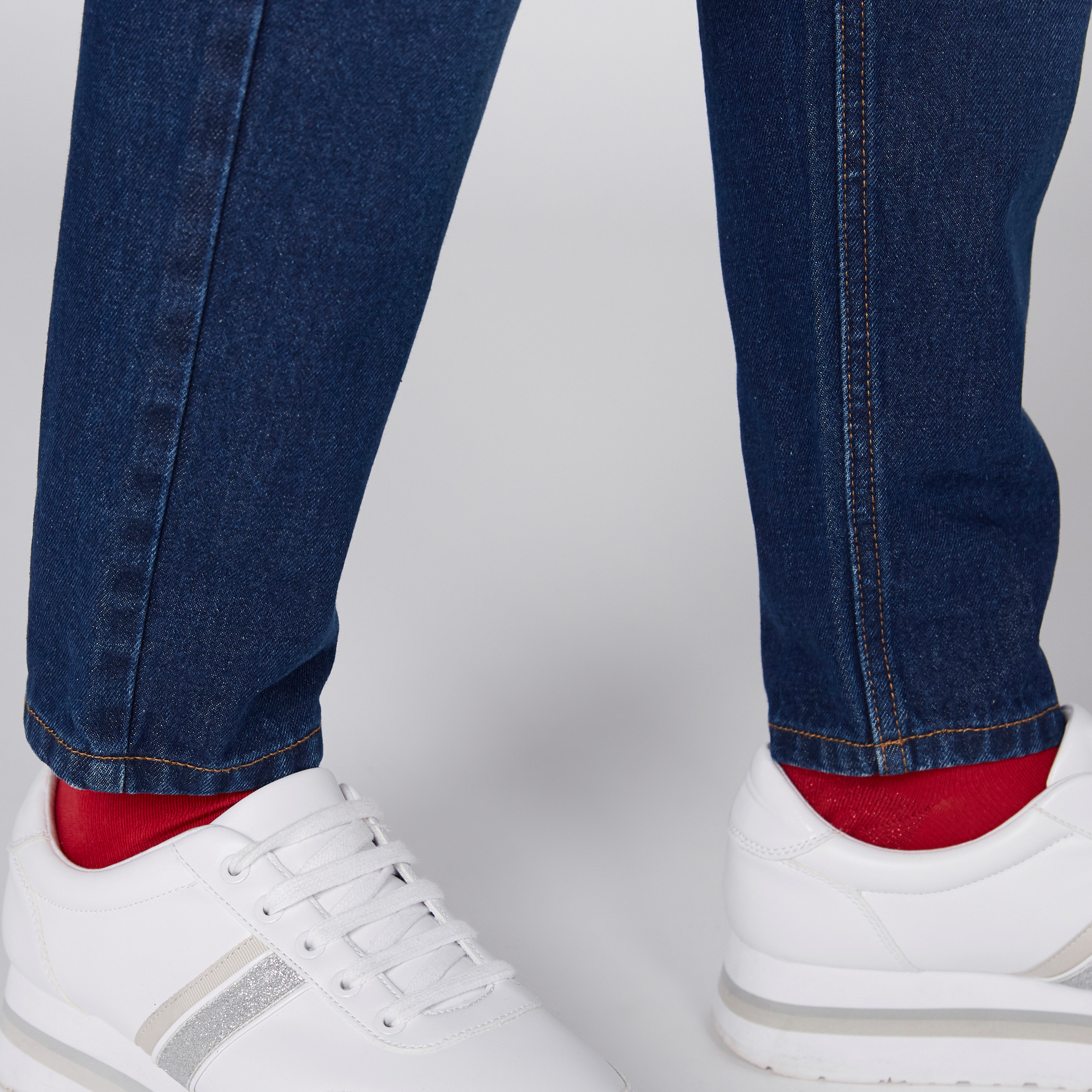بنطال جينز بخصر مرتفع-women-clothing-bottoms-jeans-image-4