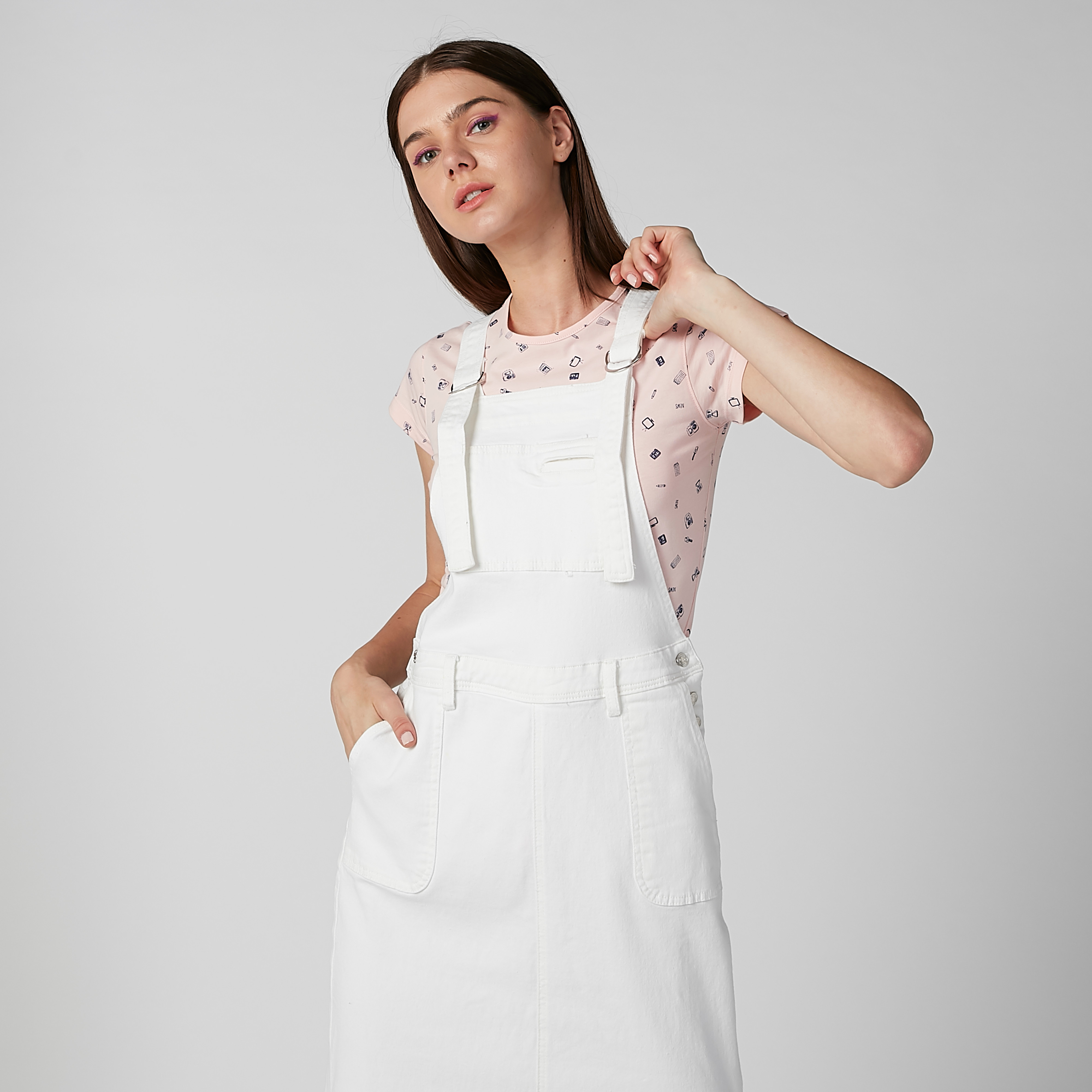 Overall pinafore shop dress