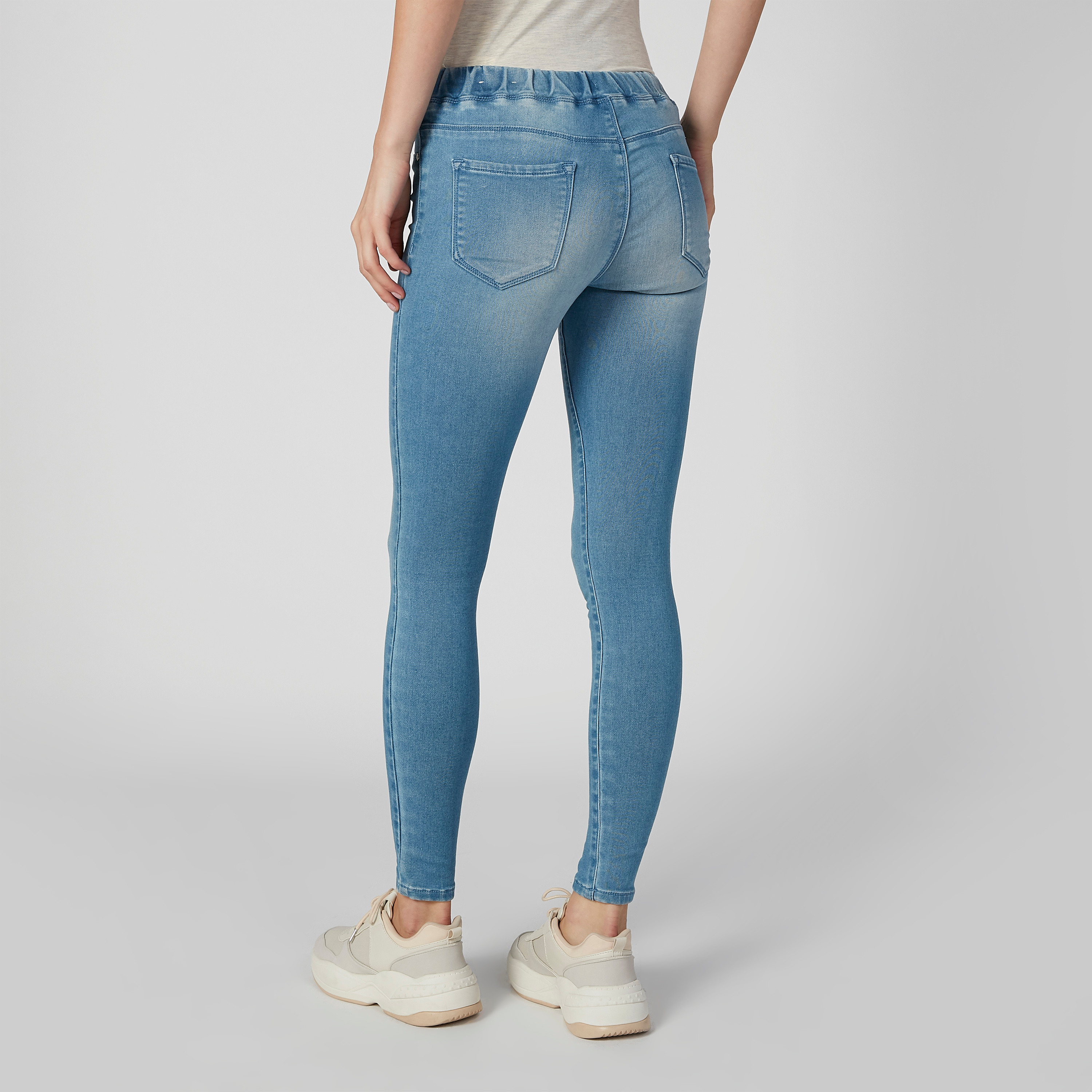 بنطلون جينز مستدام ضيّق سكيني بخصر متوسط الارتفاع وجيوب-women-clothing-bottoms-leggings-image-4