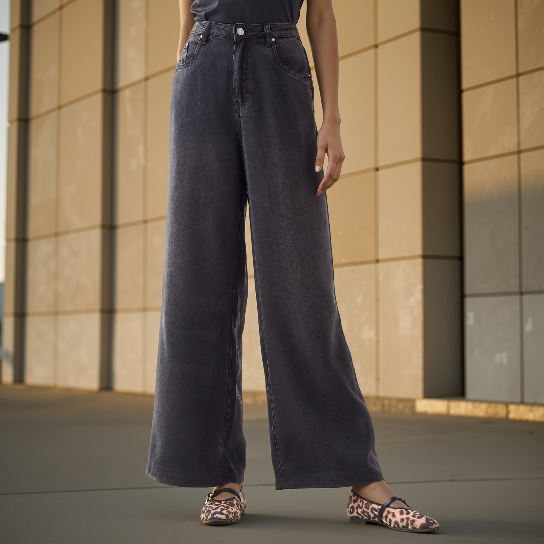 Wide Leg Tencel Jeans-women-clothing-bottoms-jeans-image-1